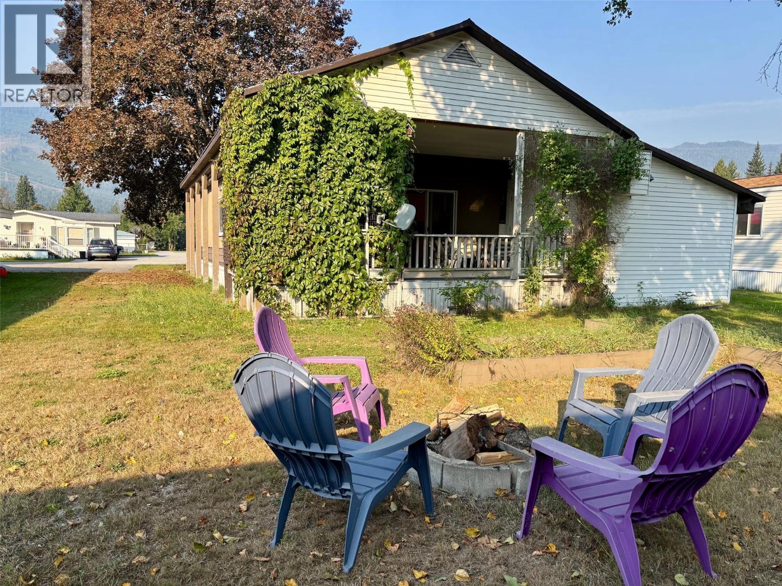 241 23 N Highway Unit# 5, Revelstoke