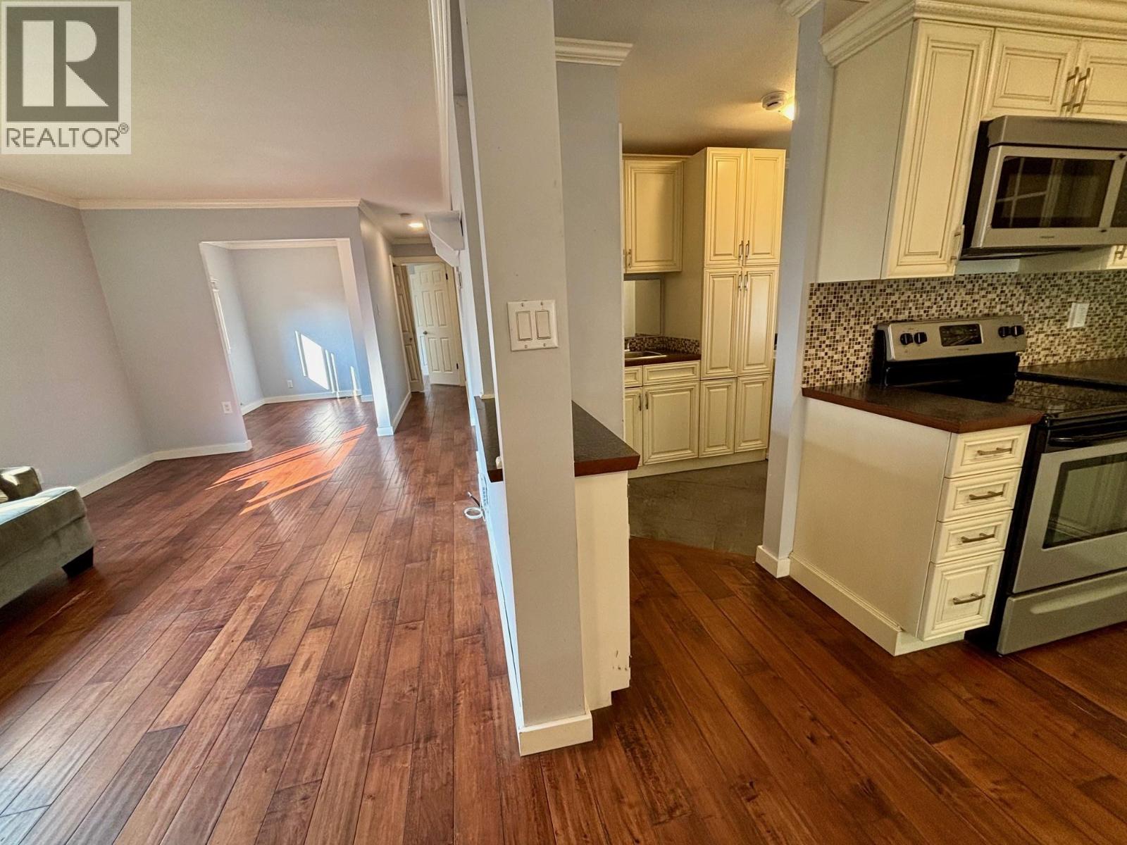 241 23 N Highway Unit# 5, Revelstoke