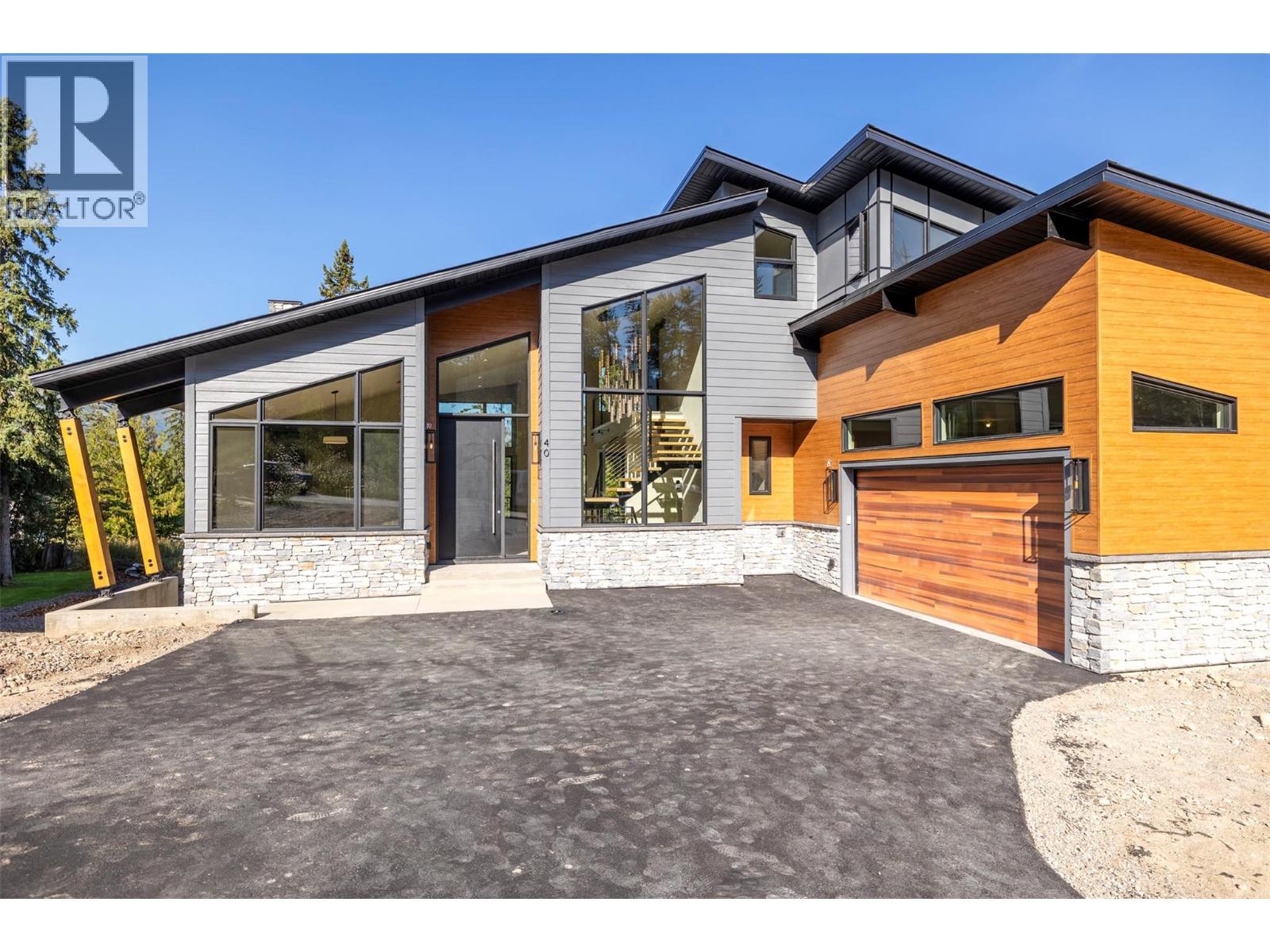 40 Piedmont Drive, Fernie