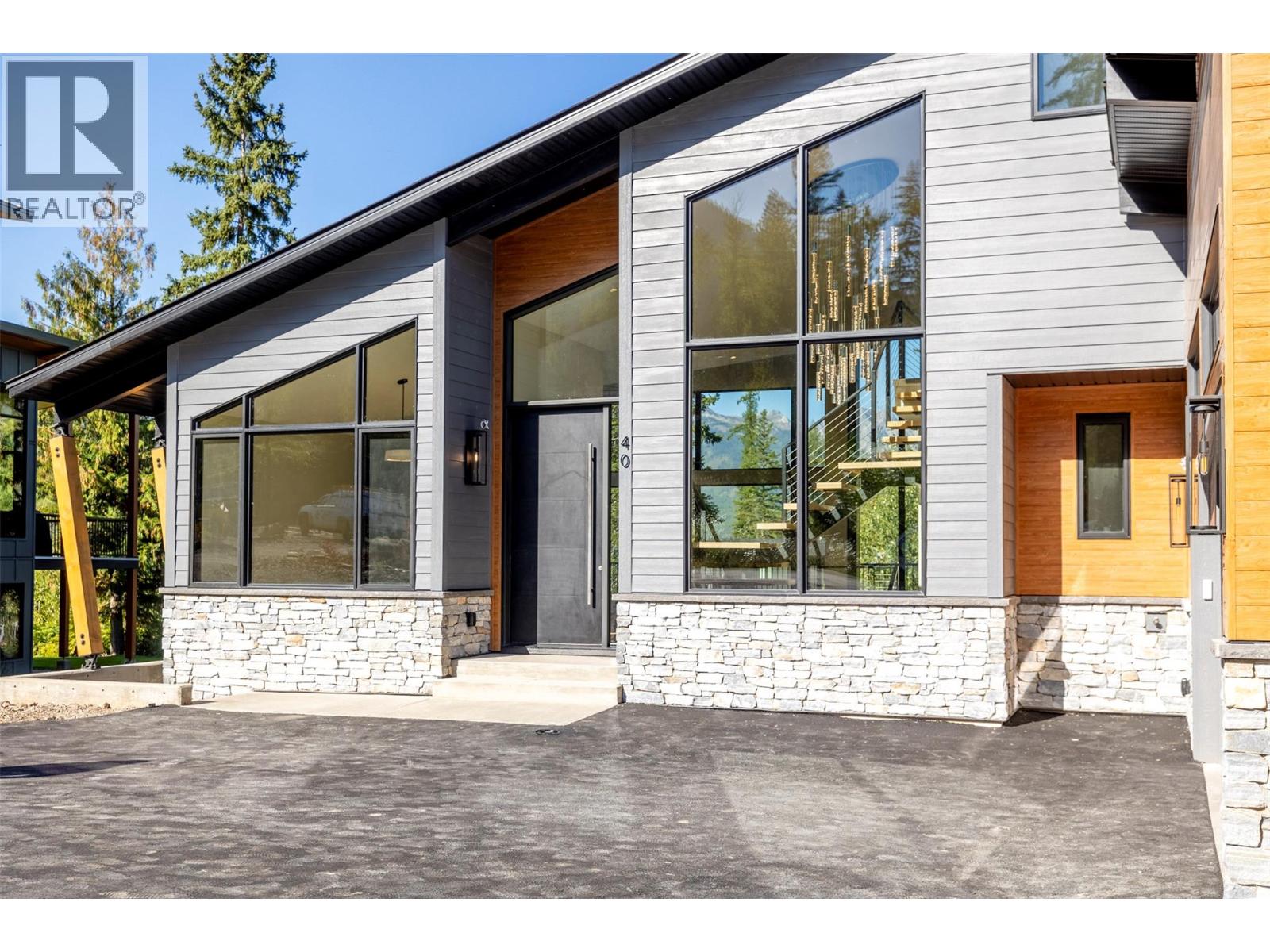 40 Piedmont Drive, Fernie