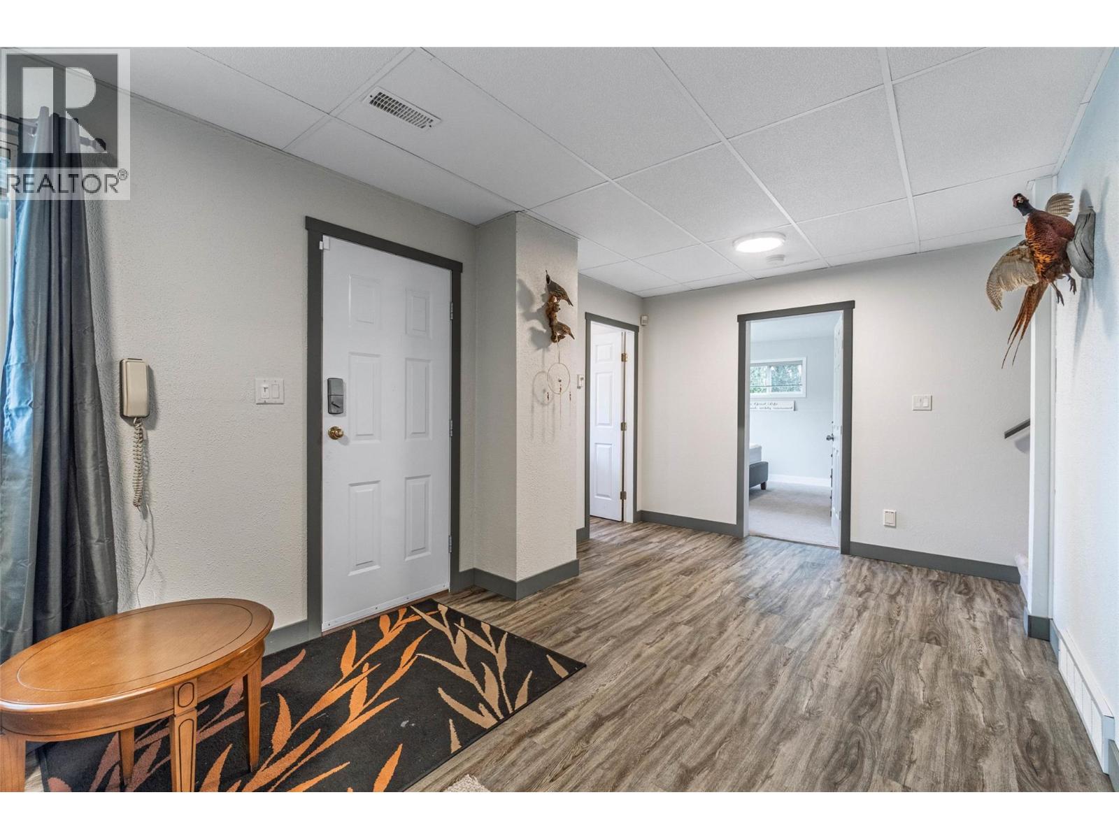 323 RIESLING Place, Oliver