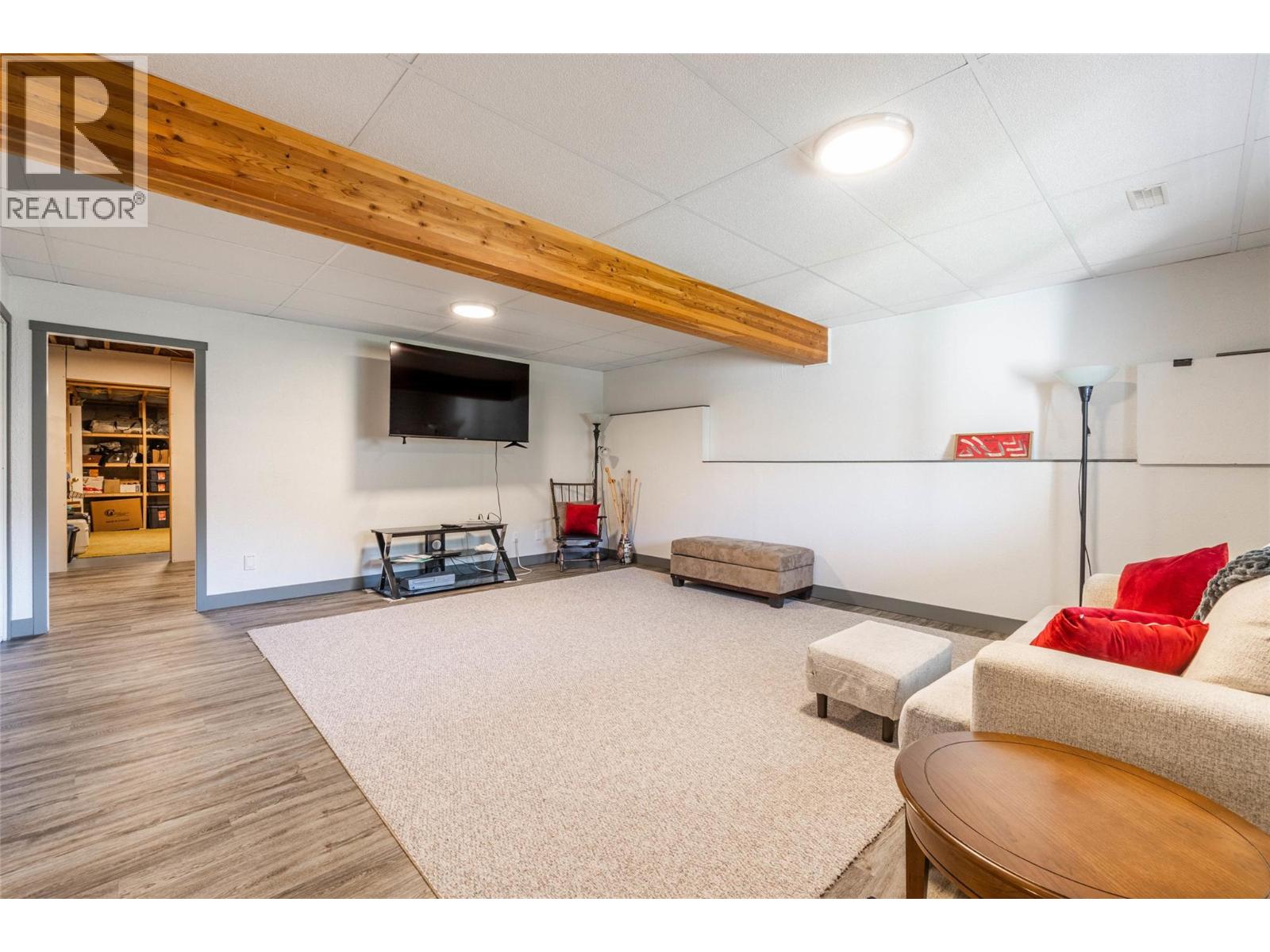 323 RIESLING Place, Oliver