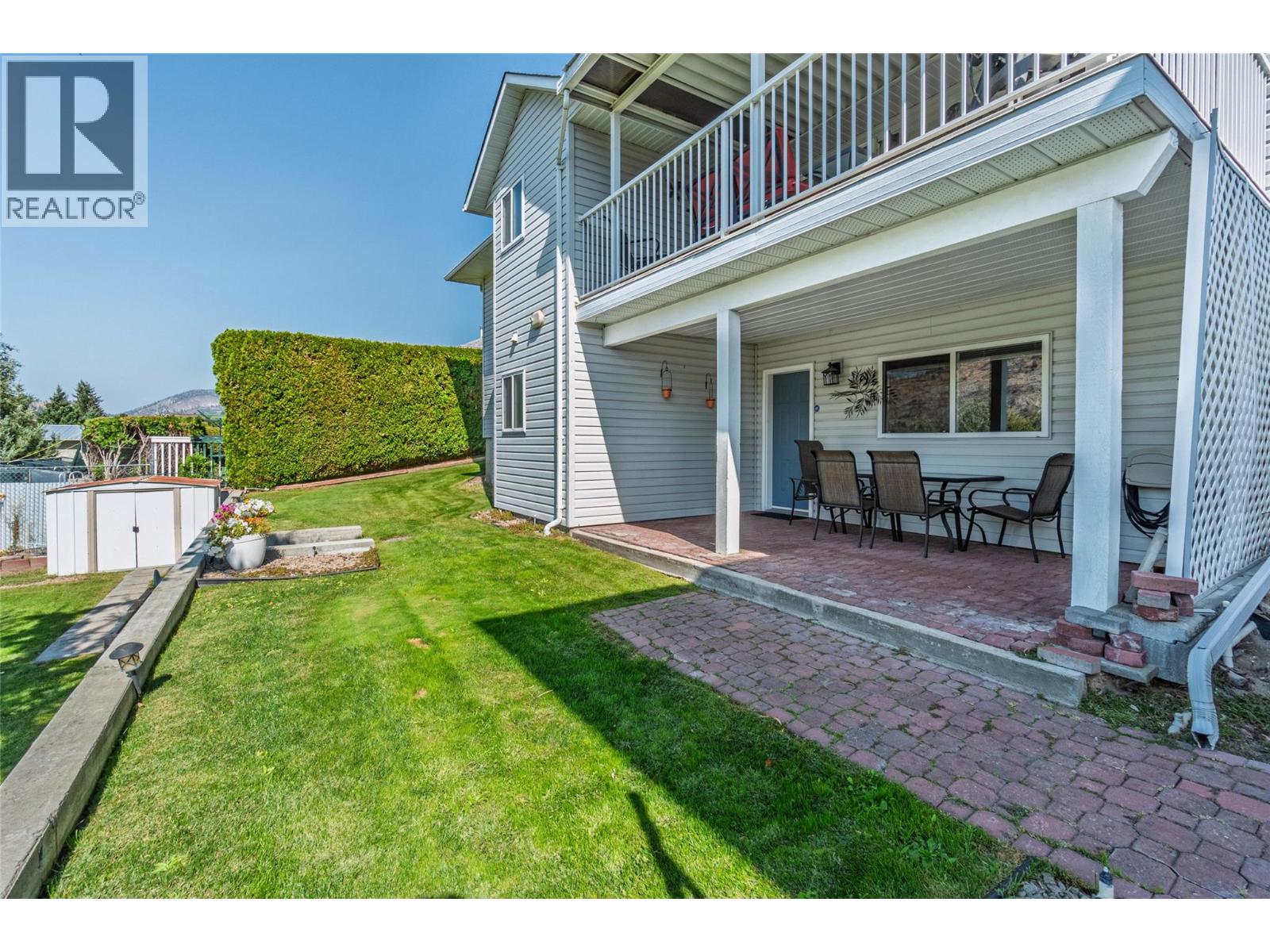 323 RIESLING Place, Oliver