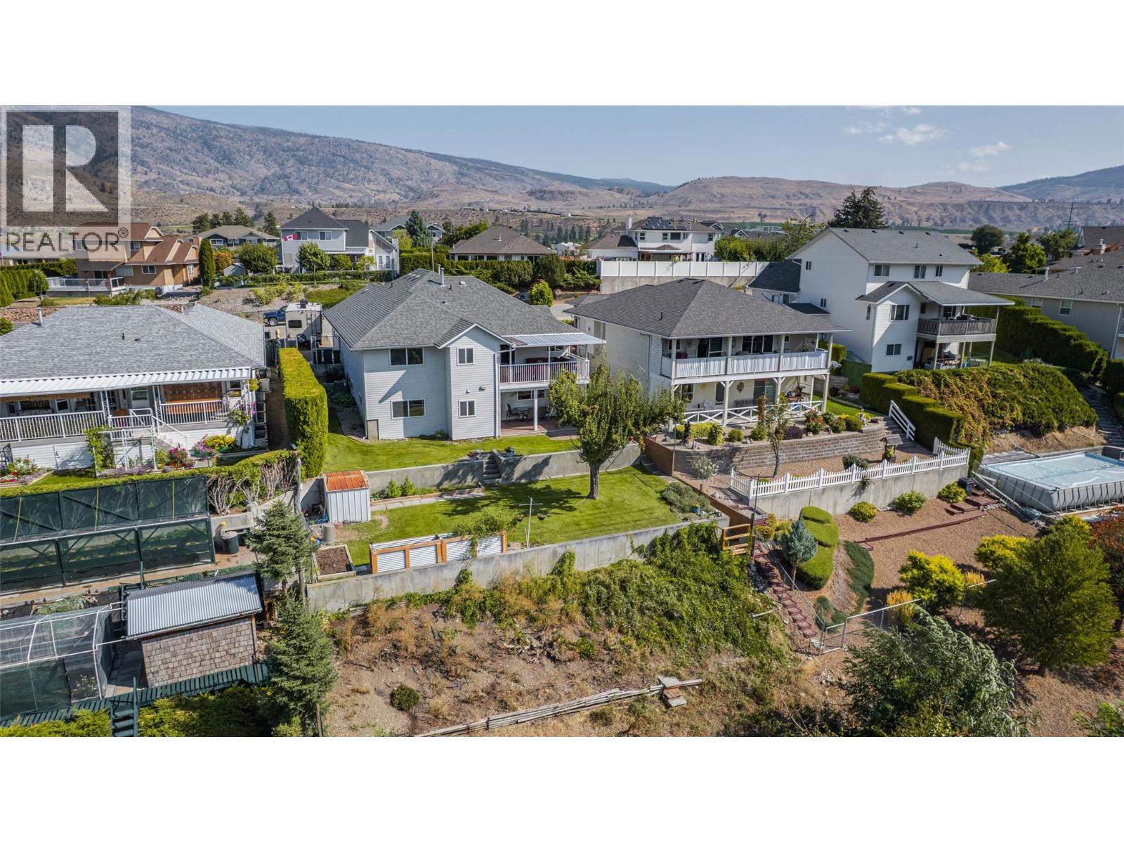 323 RIESLING Place, Oliver