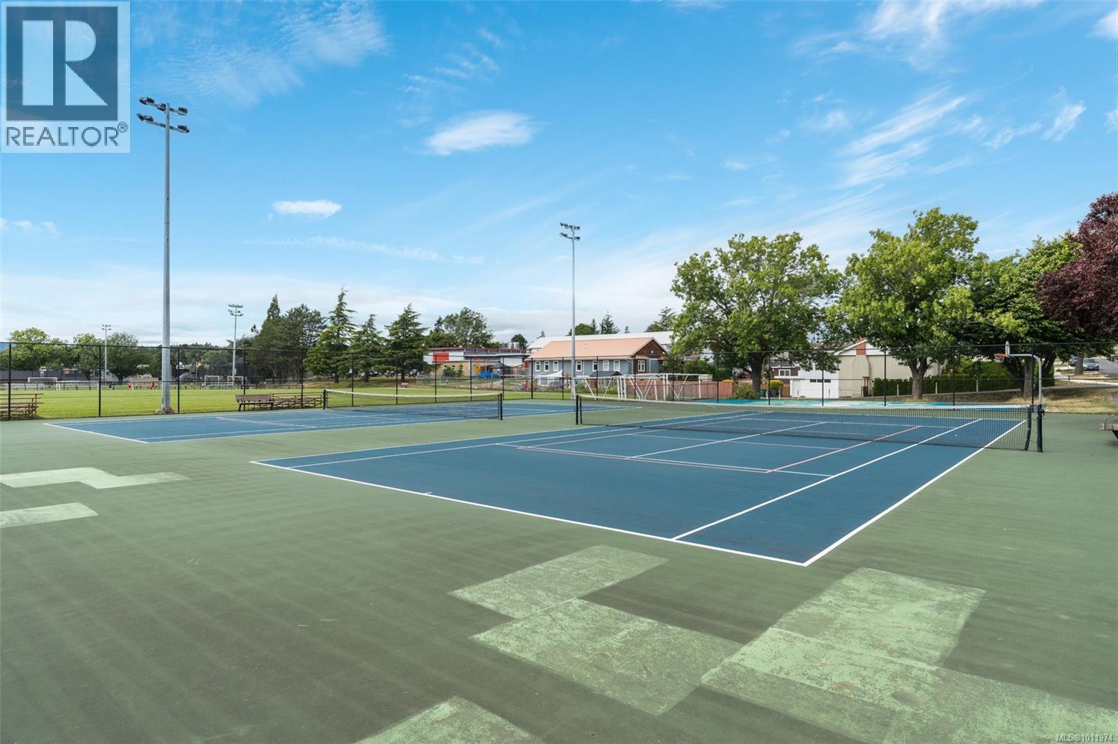 203 3244 Seaton Street, Saanich