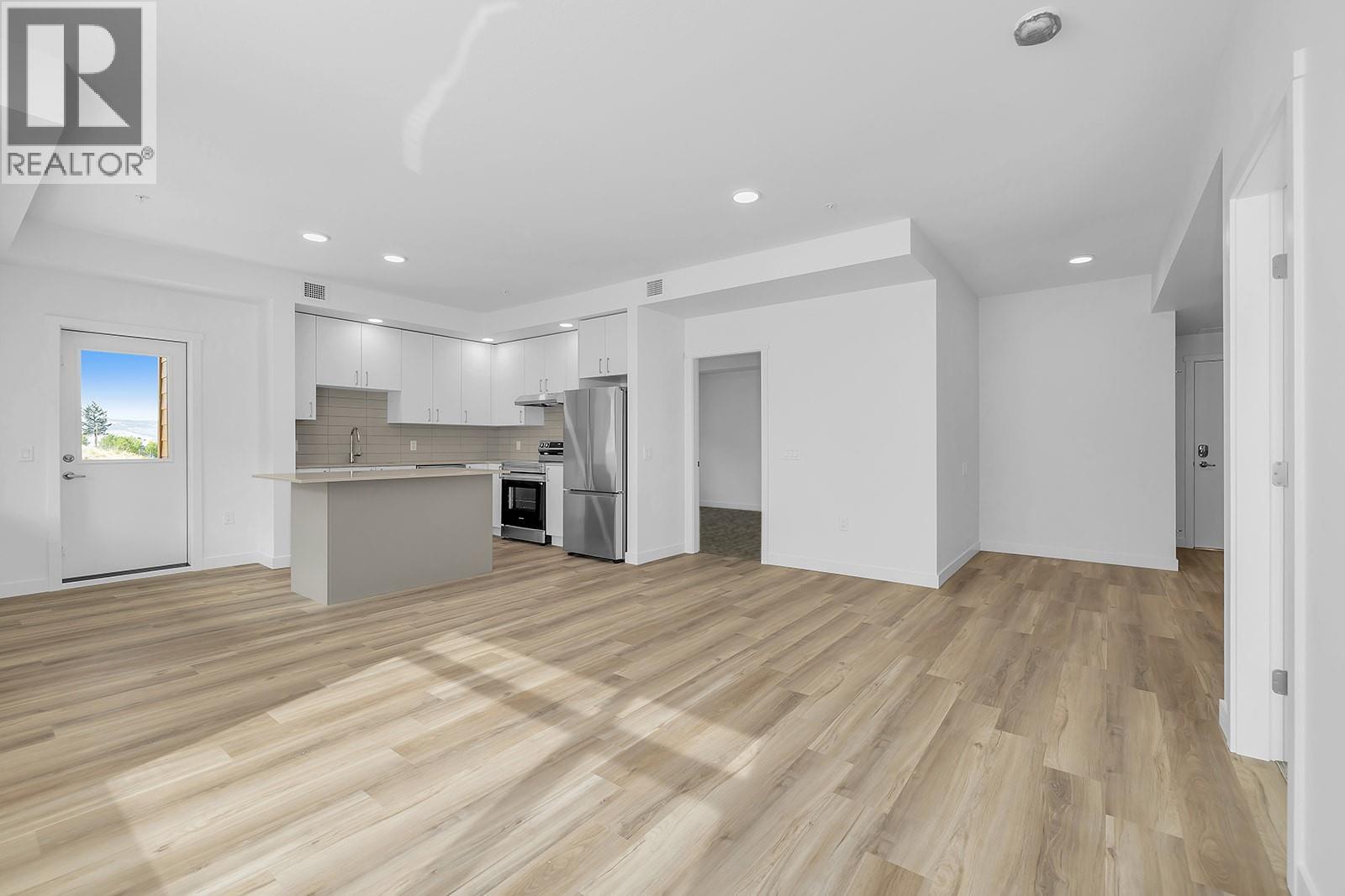 318 1057 Frost Road, Kelowna