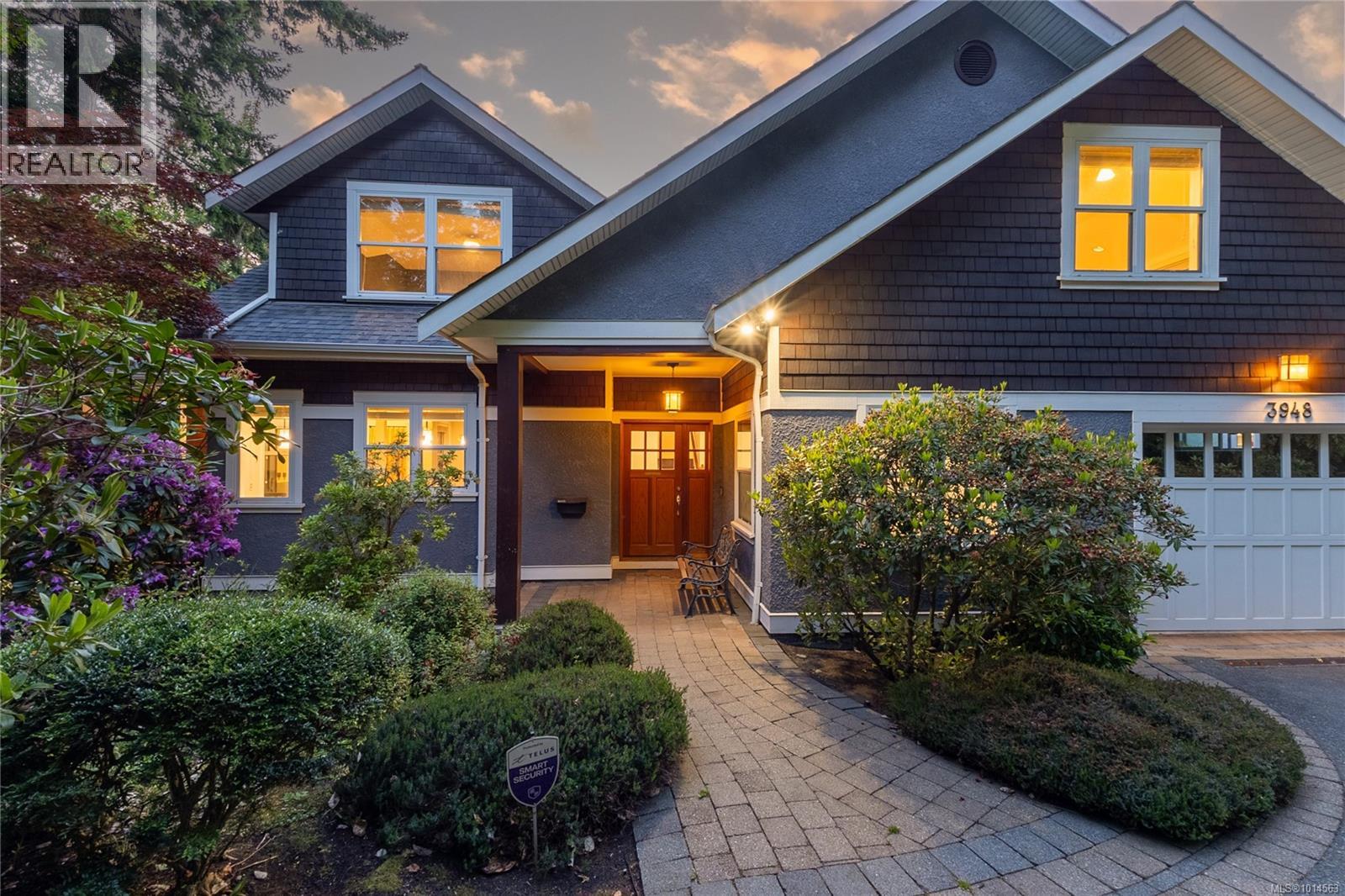  3948 Telegraph Bay Road, Saanich