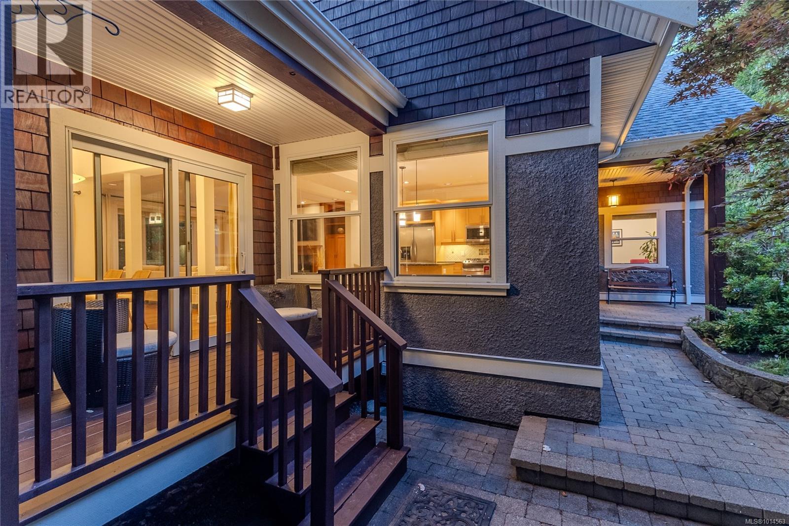  3948 Telegraph Bay Road, Saanich