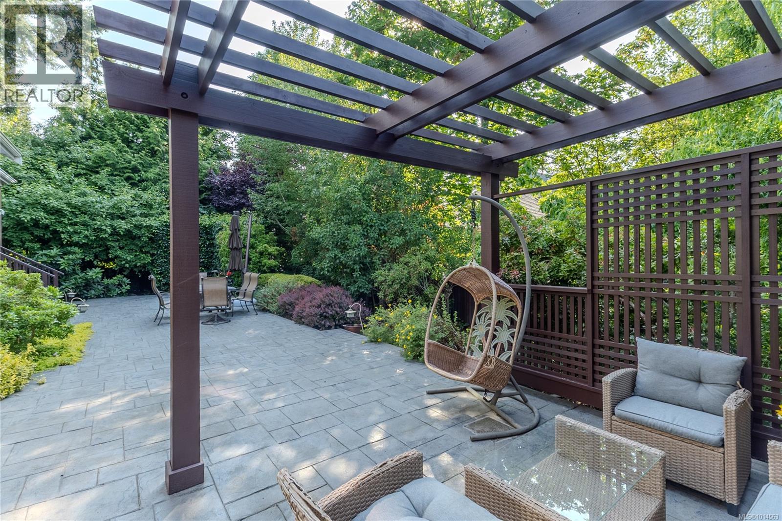  3948 Telegraph Bay Road, Saanich