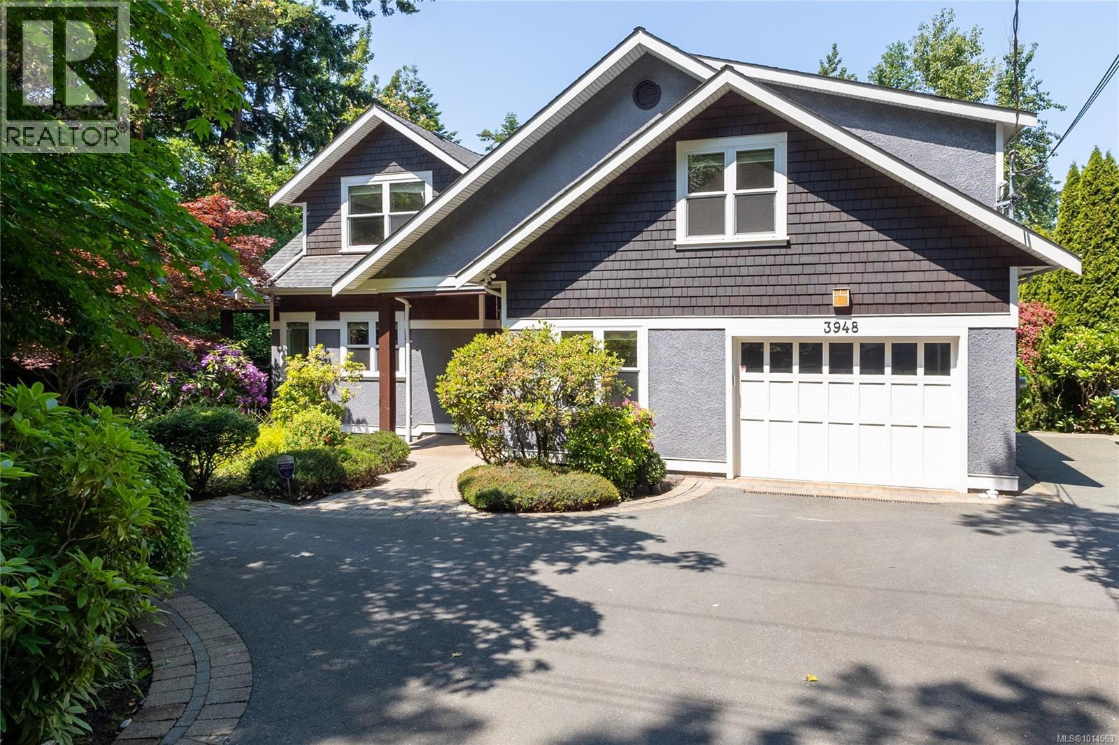 3948 Telegraph Bay Road, Saanich
