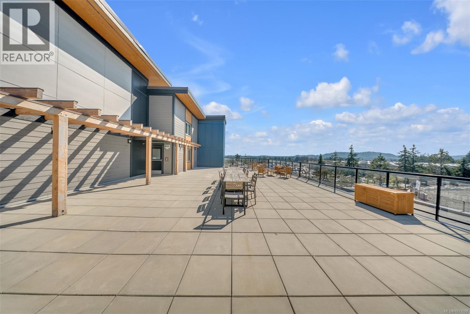 203 2465 Gateway Rd, Langford