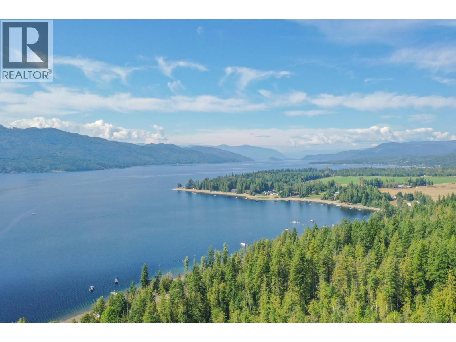 7500 Lonneke Trail, Anglemont