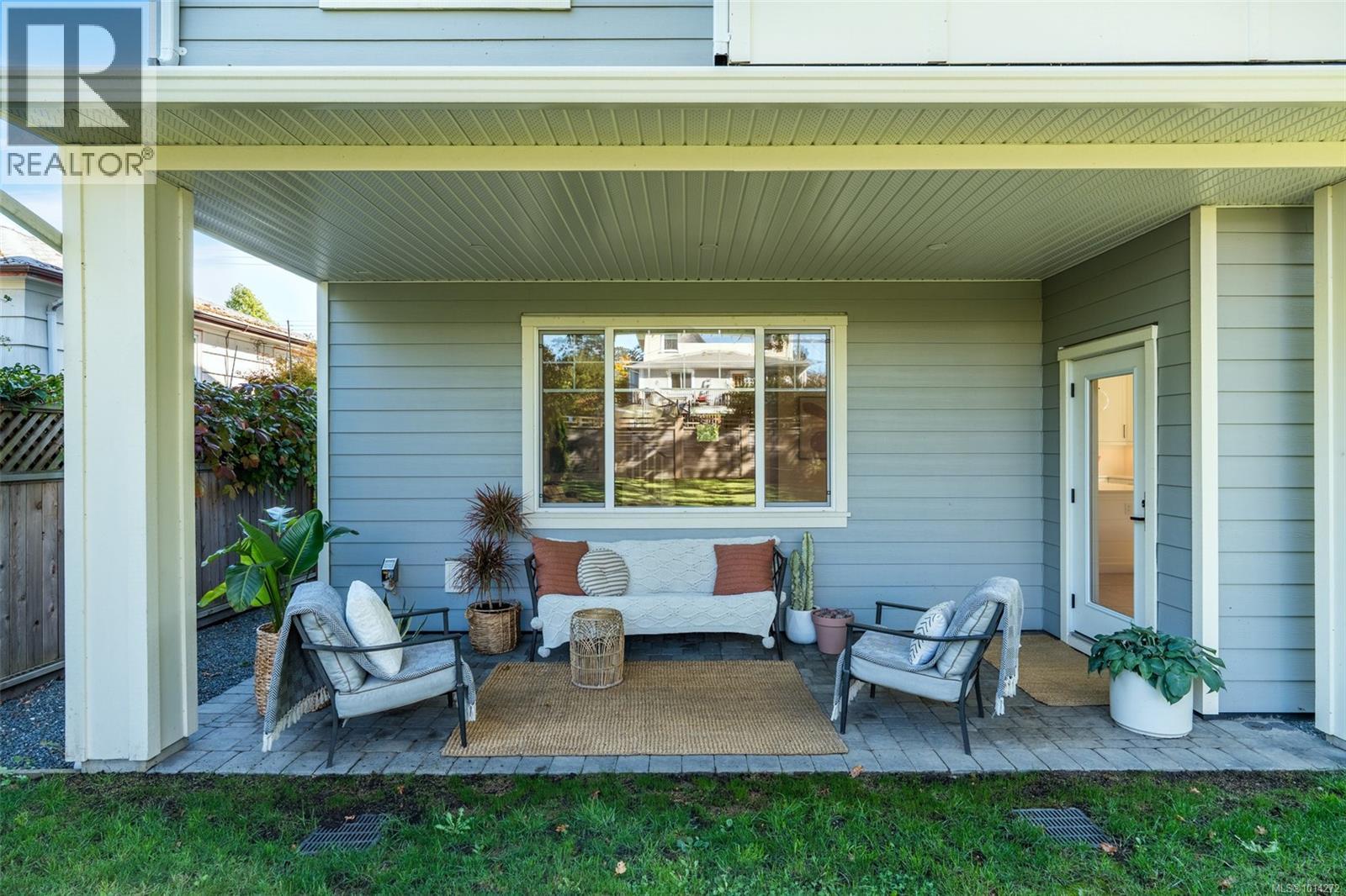1524 Davie St, Victoria
