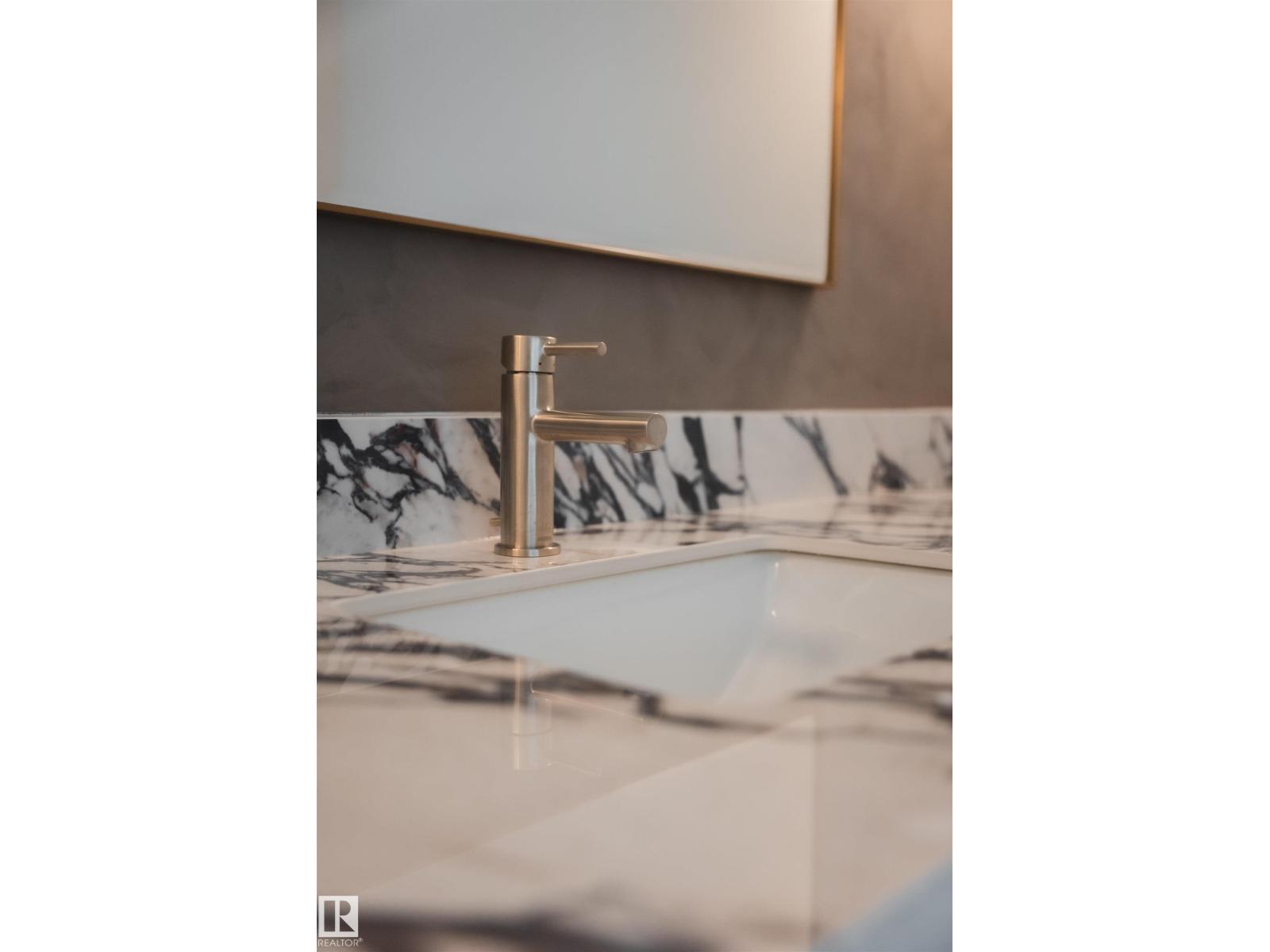 6090 Crawford Dr SW, Edmonton