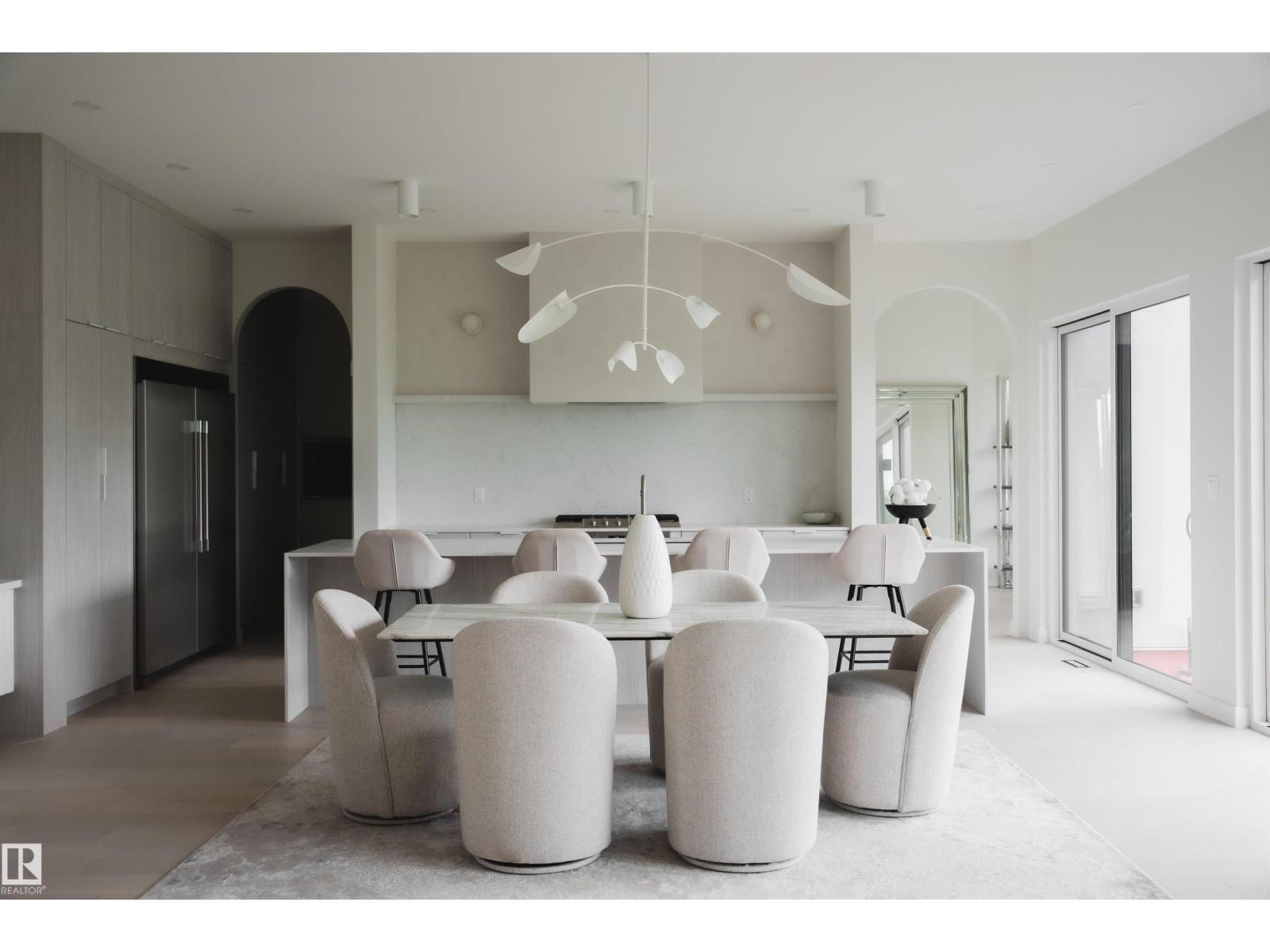 6090 Crawford Dr SW, Edmonton