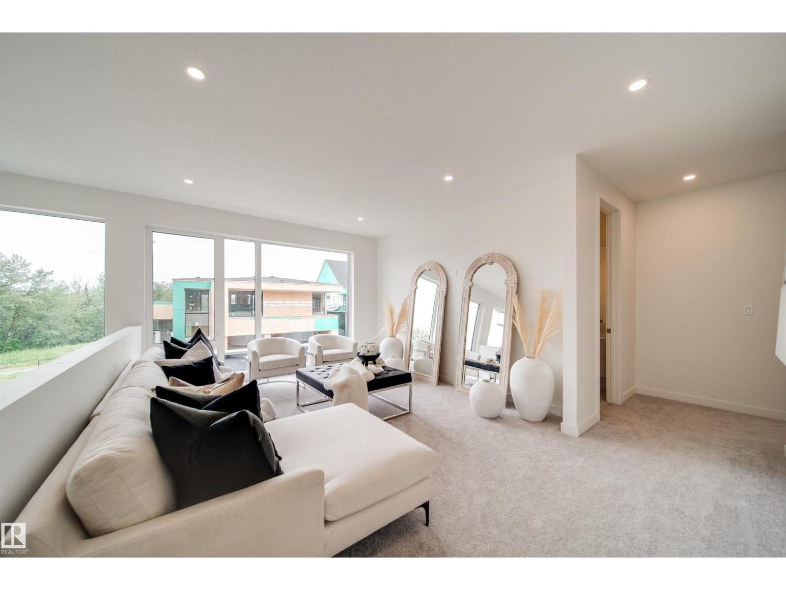 6090 Crawford Dr SW, Edmonton