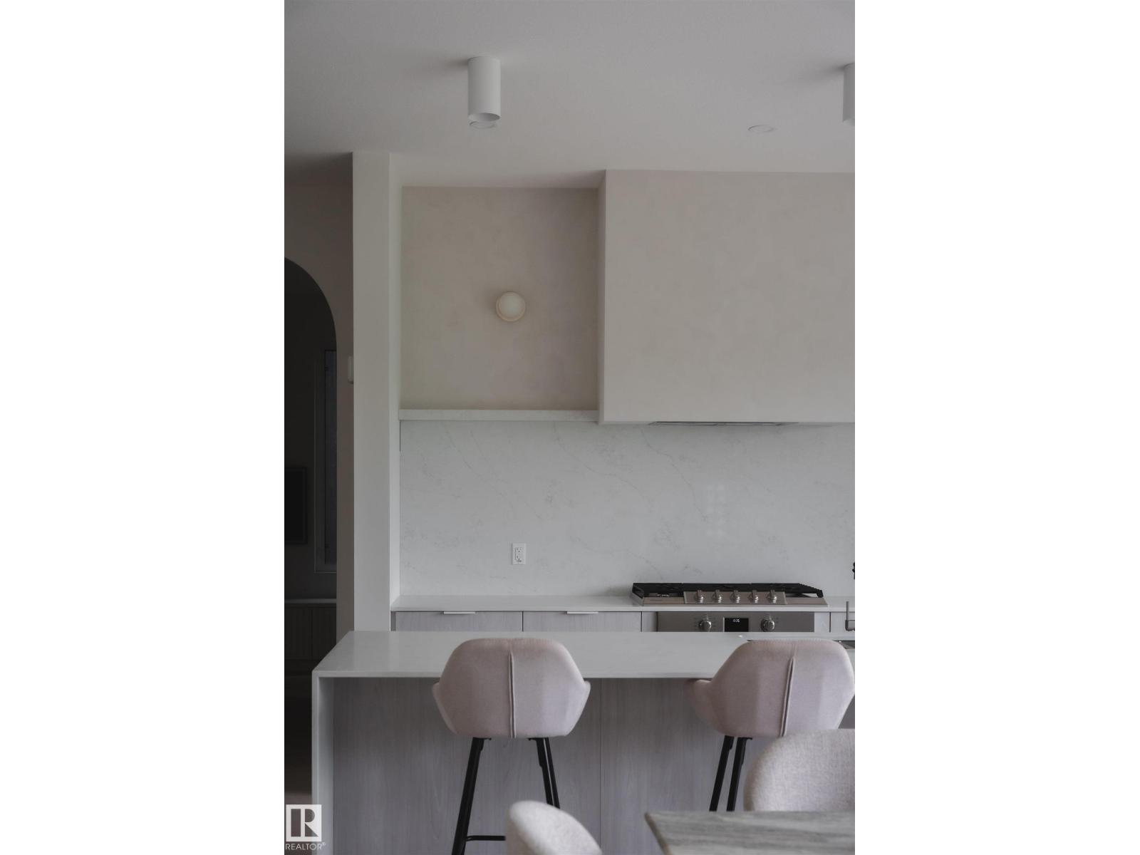 6090 Crawford Dr SW, Edmonton