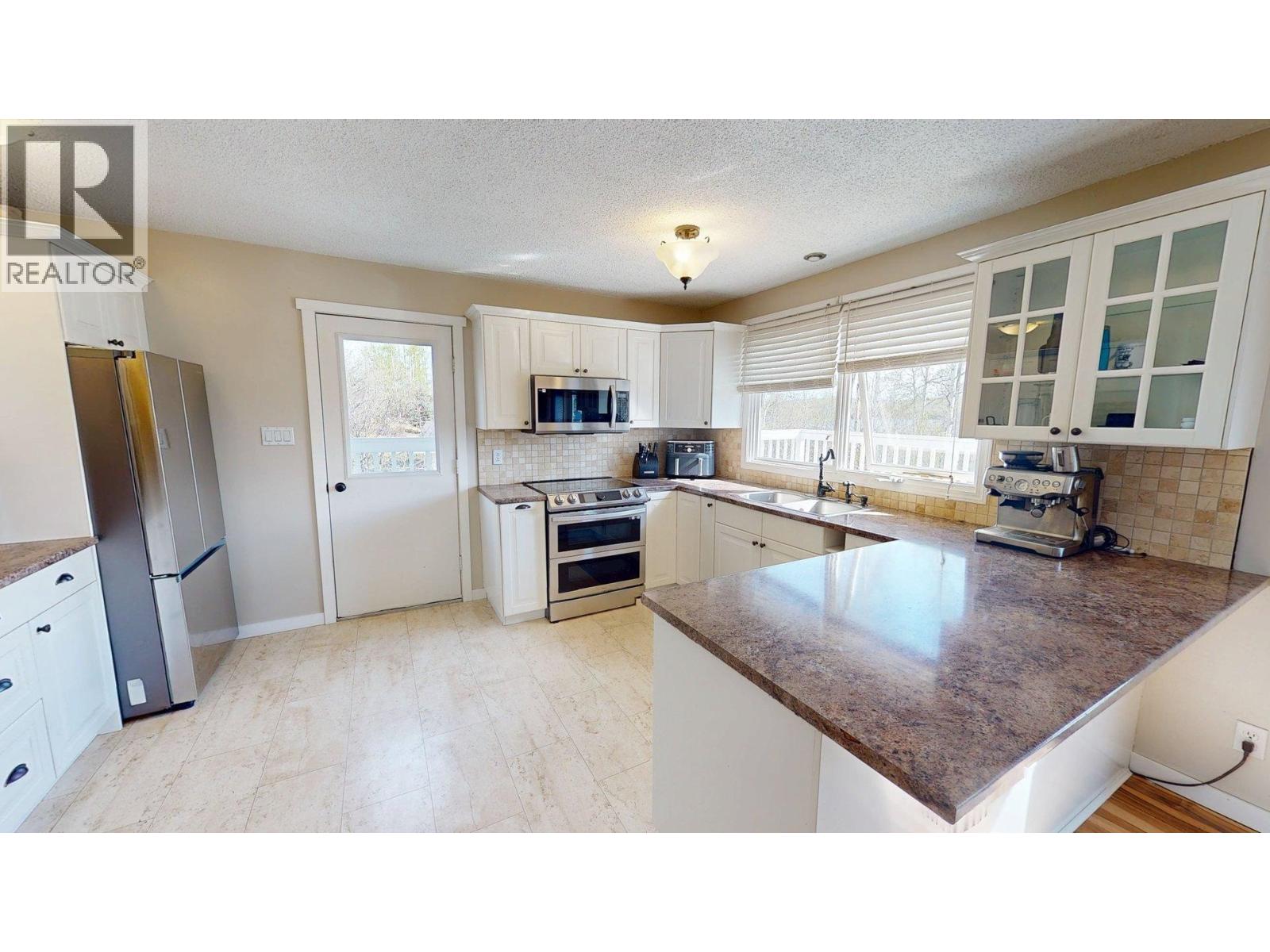 13223 LAKESHORE DRIVE, Fort St. John