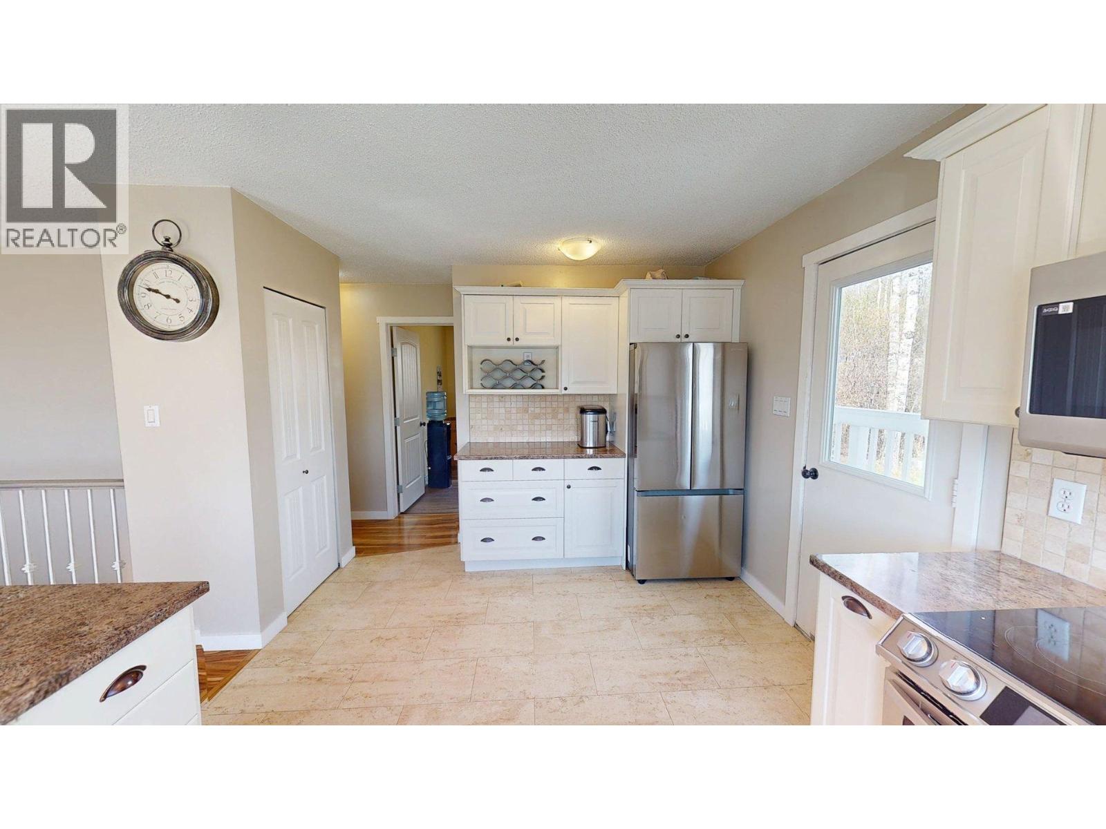 13223 LAKESHORE DRIVE, Fort St. John