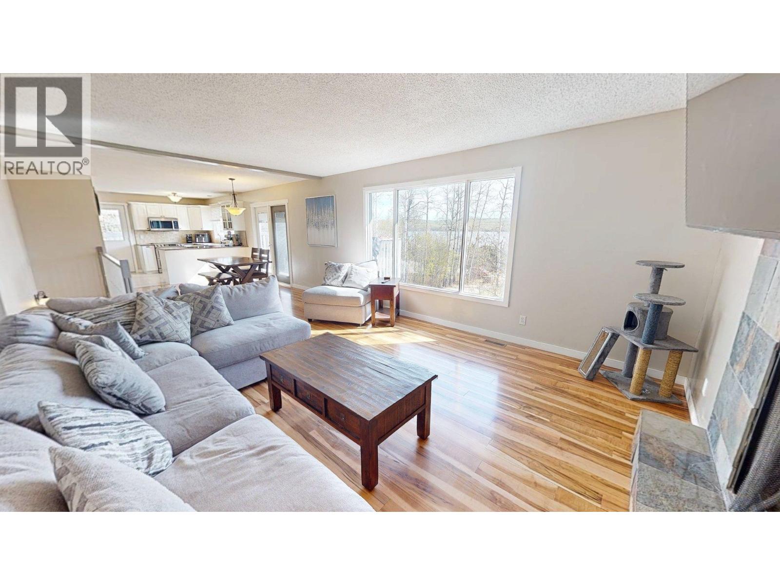 13223 LAKESHORE DRIVE, Fort St. John