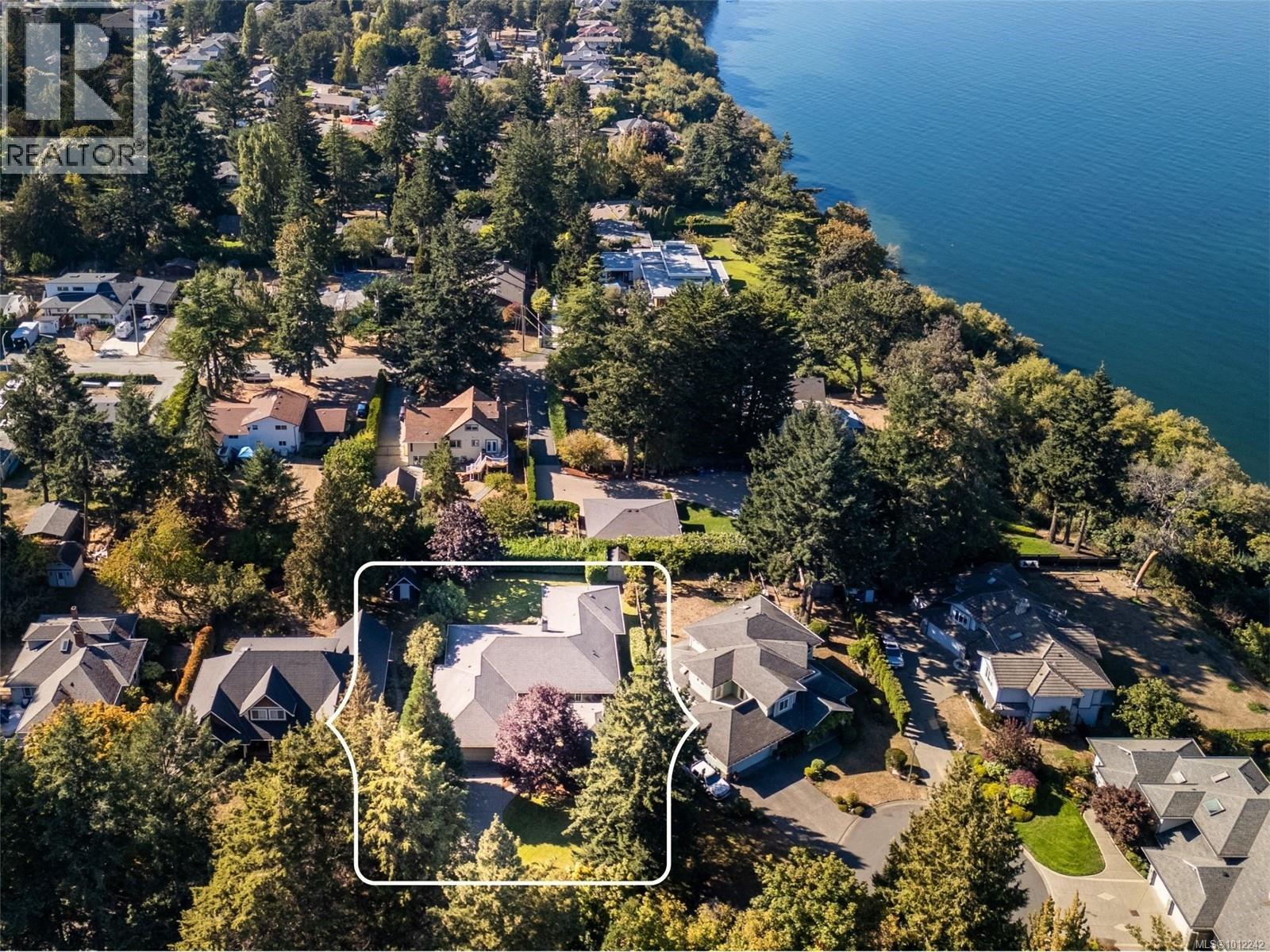  4520 Limerick Lane, Saanich