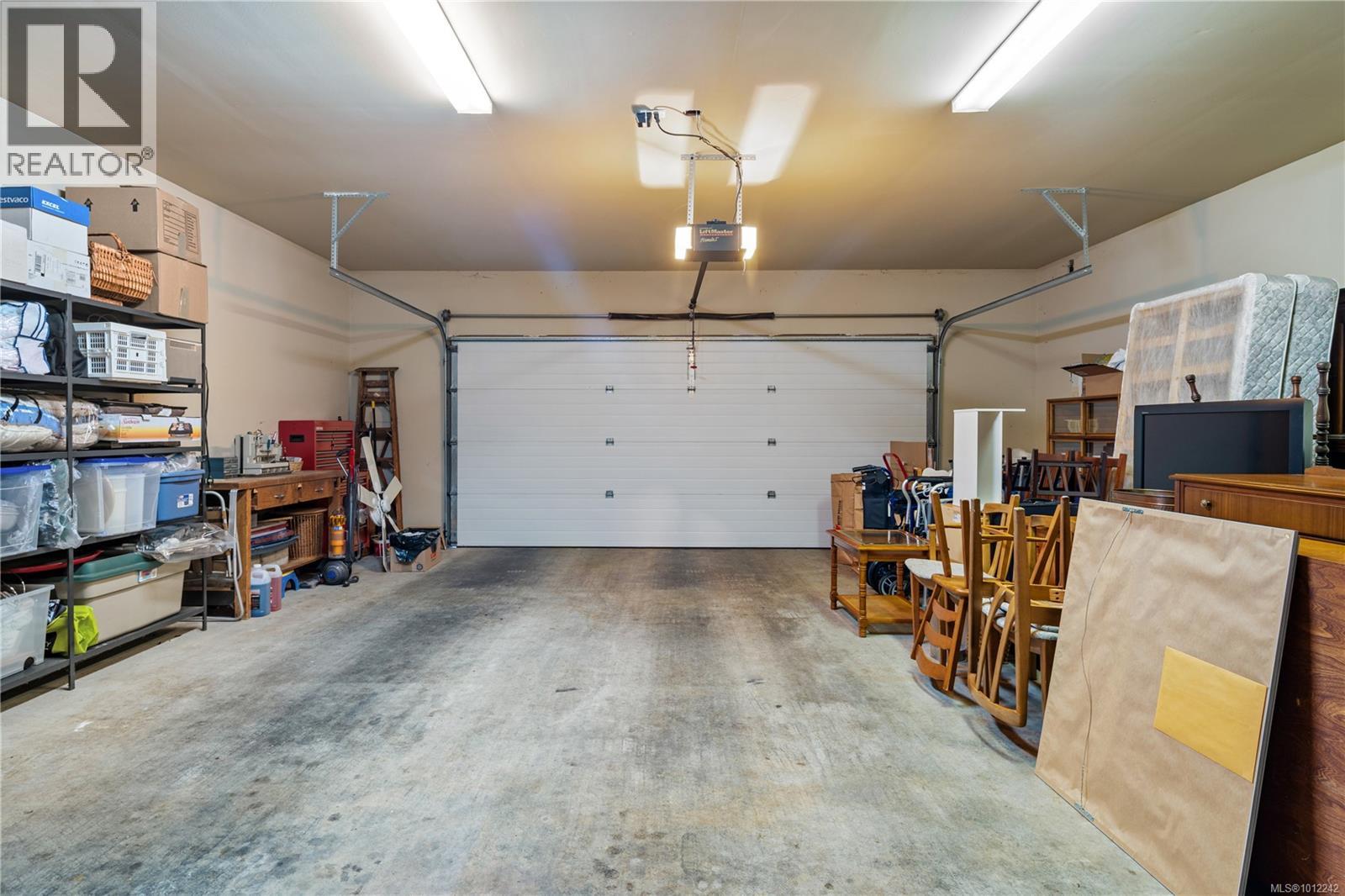  4520 Limerick Lane, Saanich