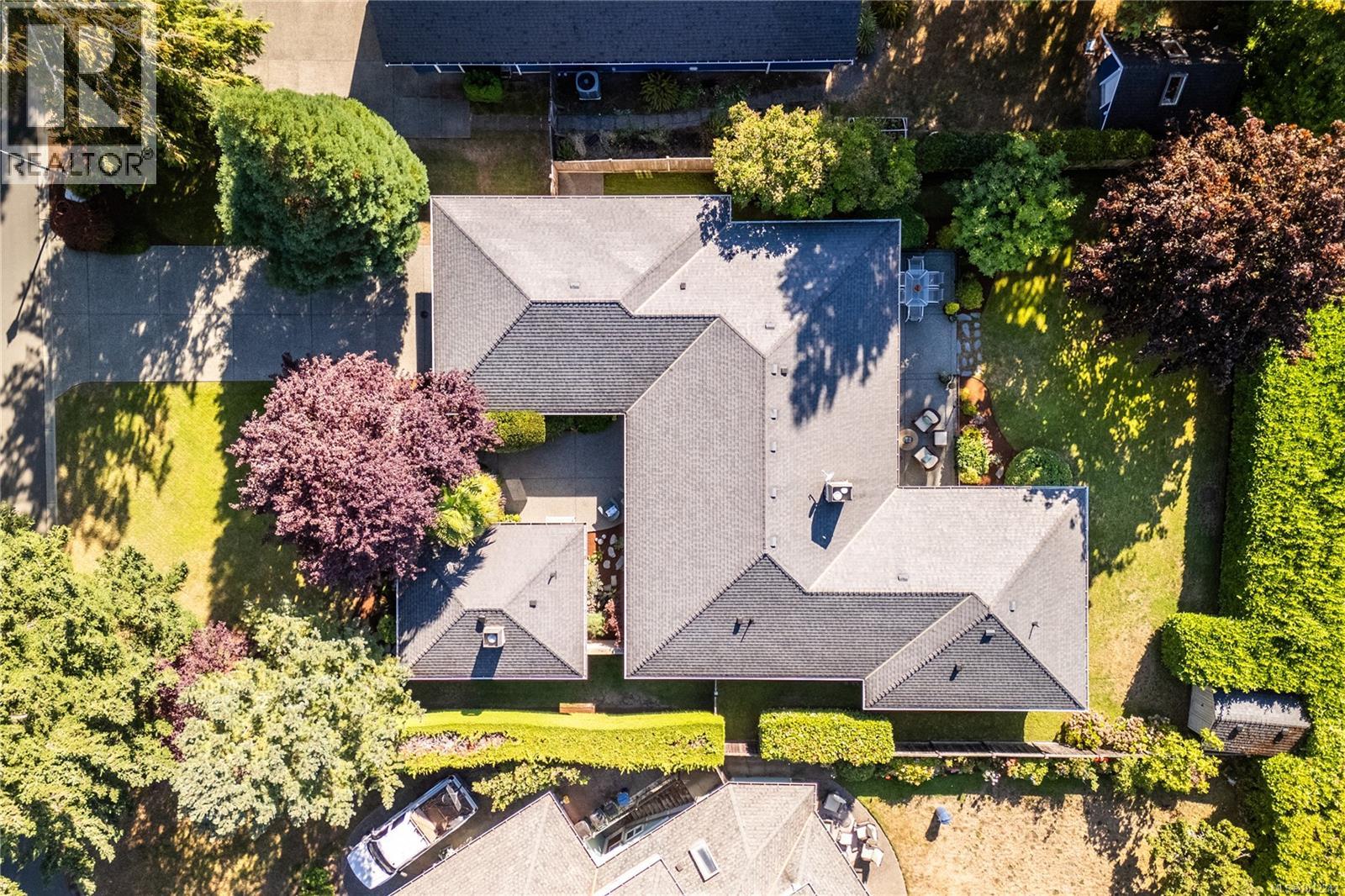  4520 Limerick Lane, Saanich