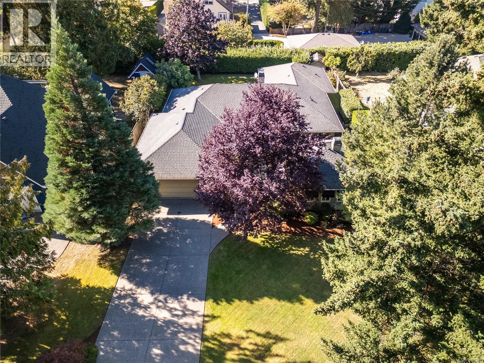  4520 Limerick Lane, Saanich