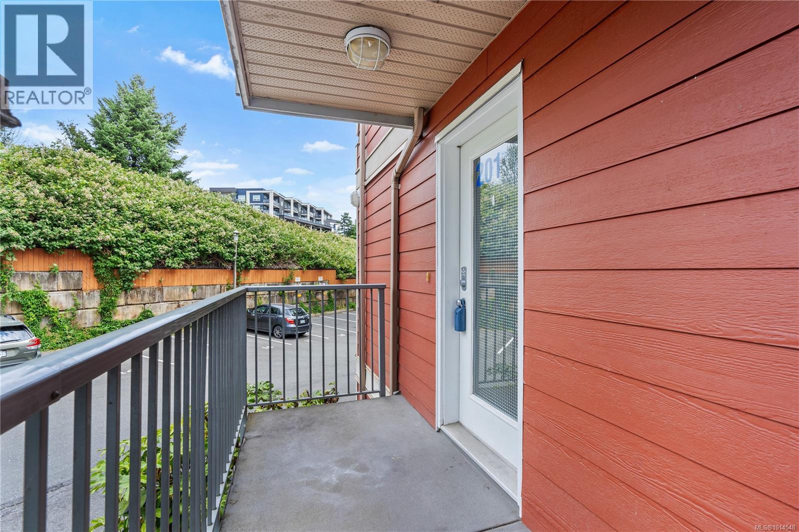 201 908 Brock Avenue, Langford