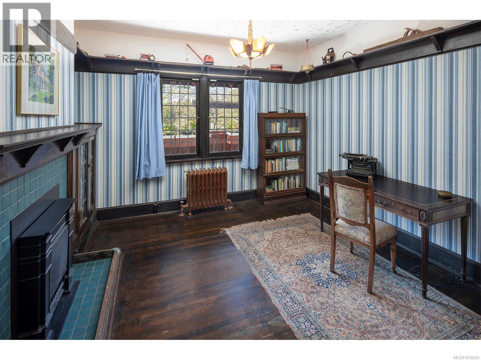  934 A Foul Bay Road, Oak Bay