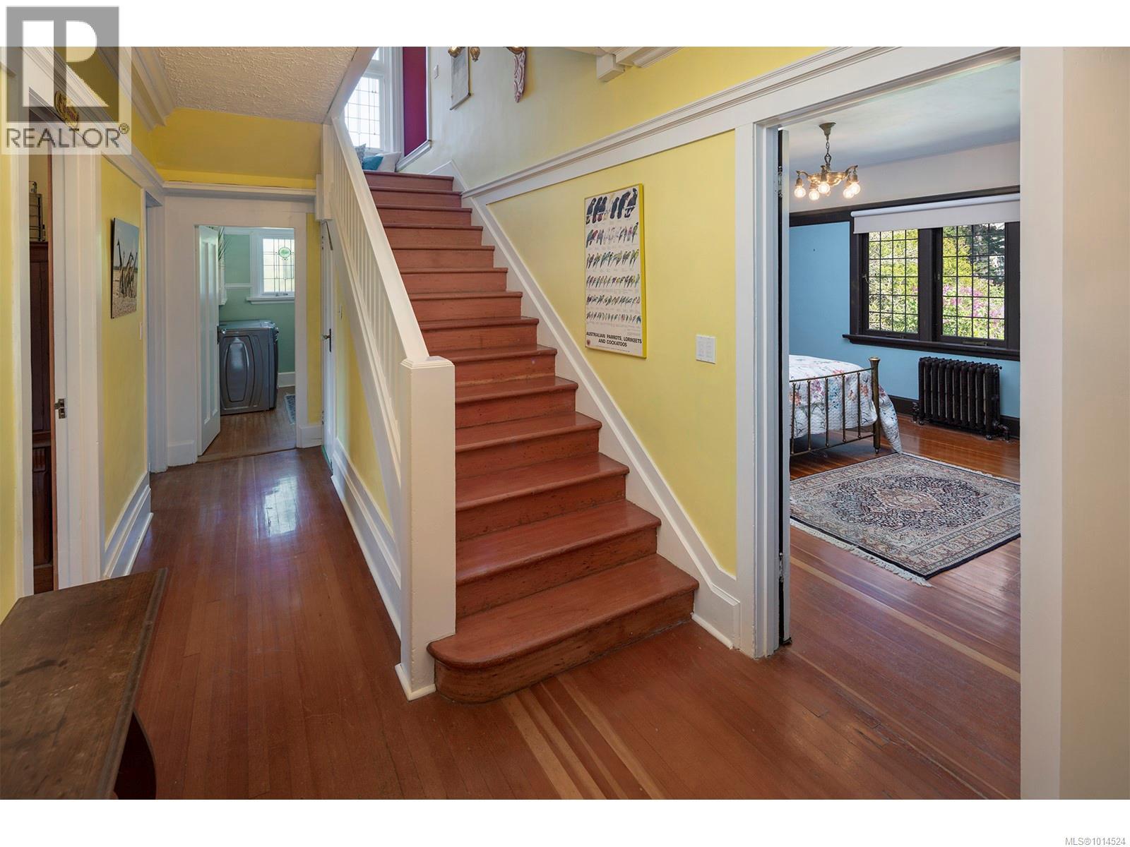  934 A Foul Bay Road, Oak Bay