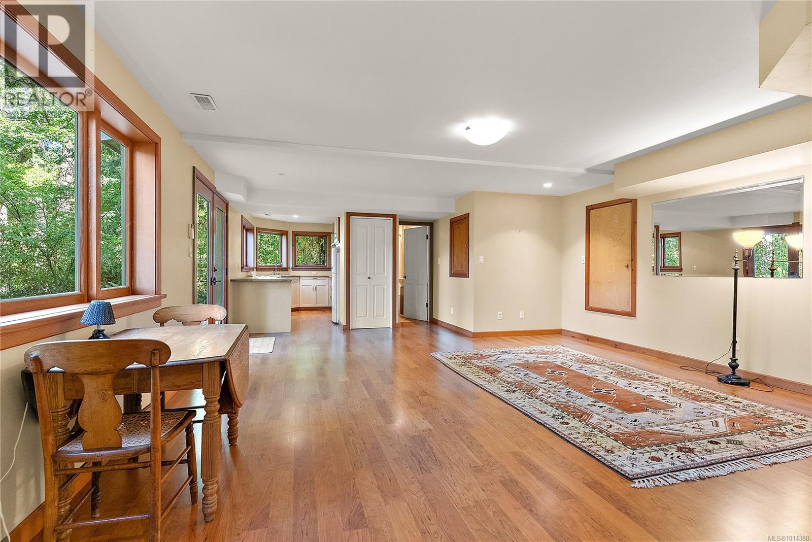 800 Bardsey Lane, Central Saanich
