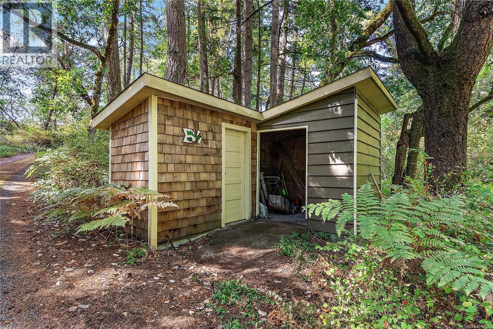 800 Bardsey Lane, Central Saanich