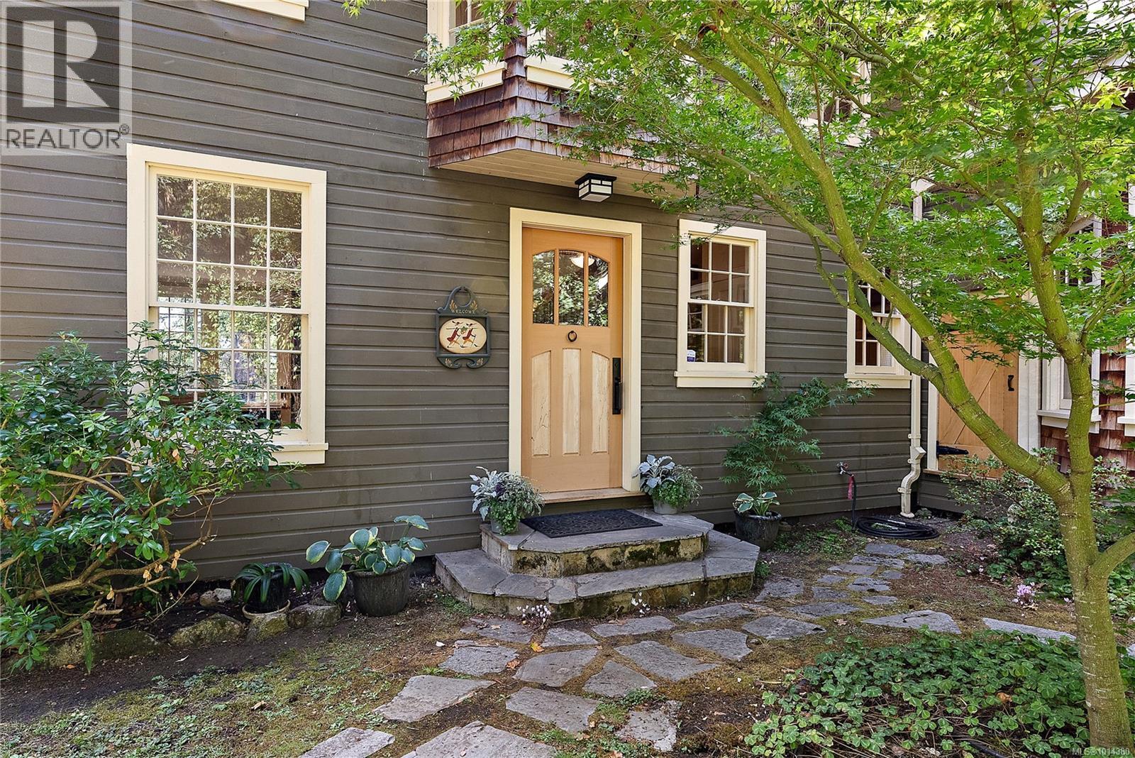 800 Bardsey Lane, Central Saanich