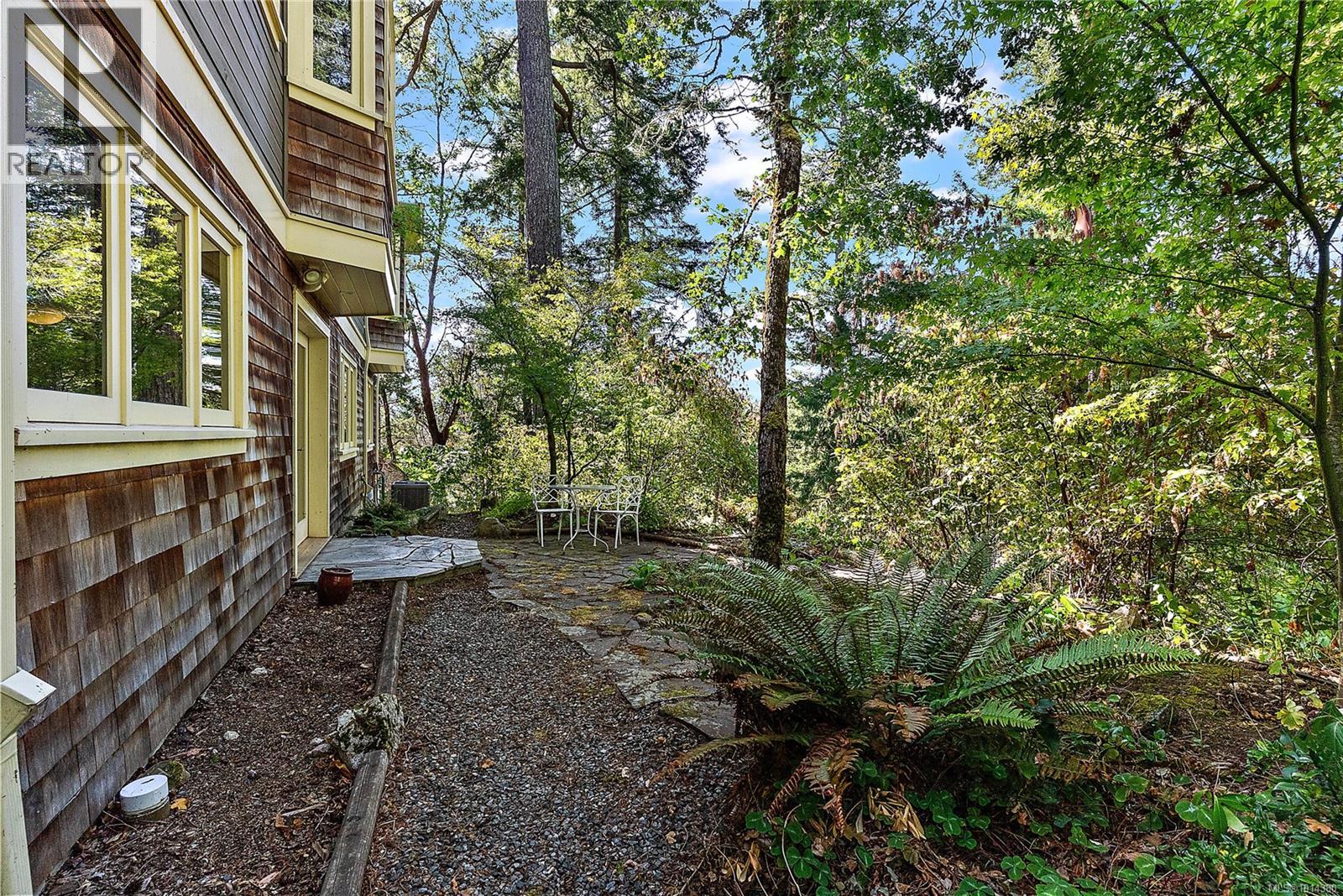 800 Bardsey Lane, Central Saanich