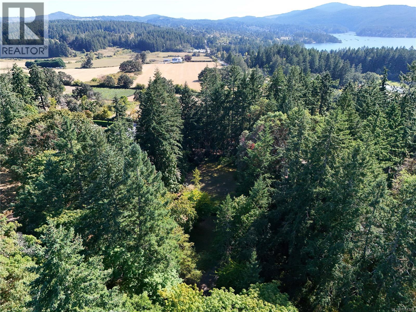 800 Bardsey Lane, Central Saanich