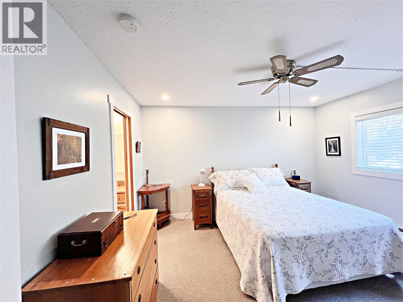 102 4340A Beach Avenue, Peachland