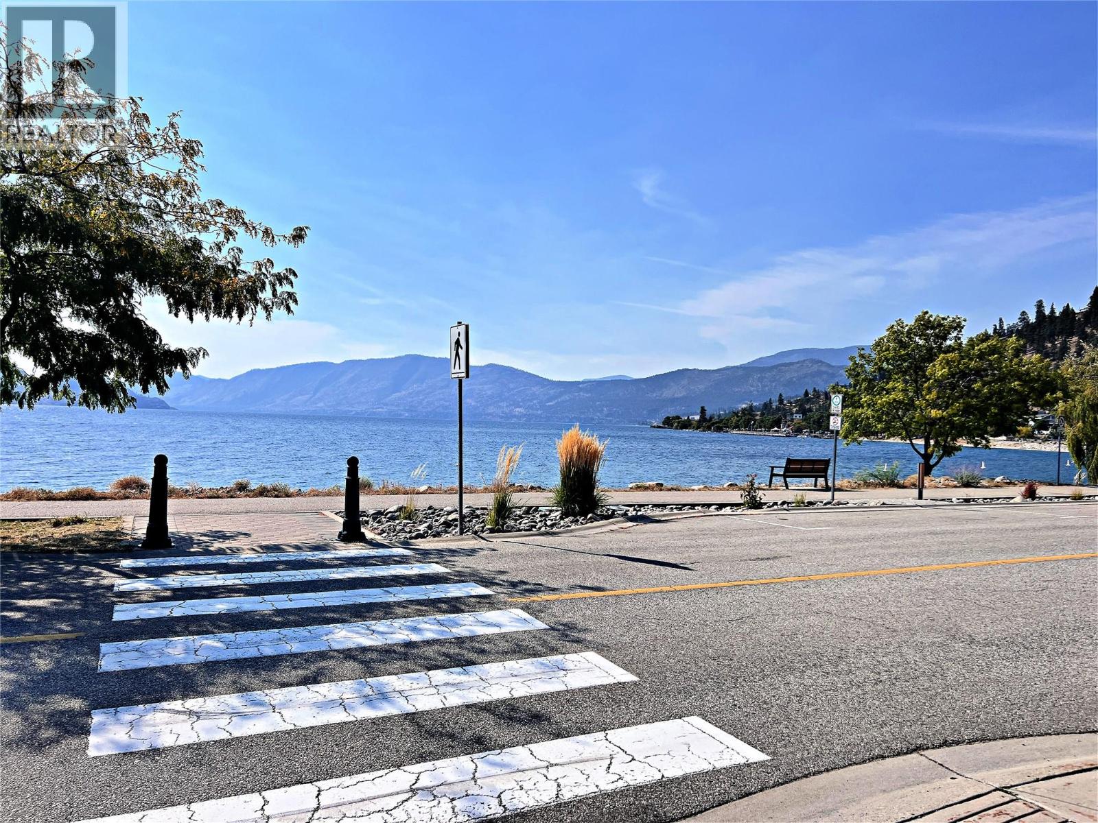 102 4340A Beach Avenue, Peachland