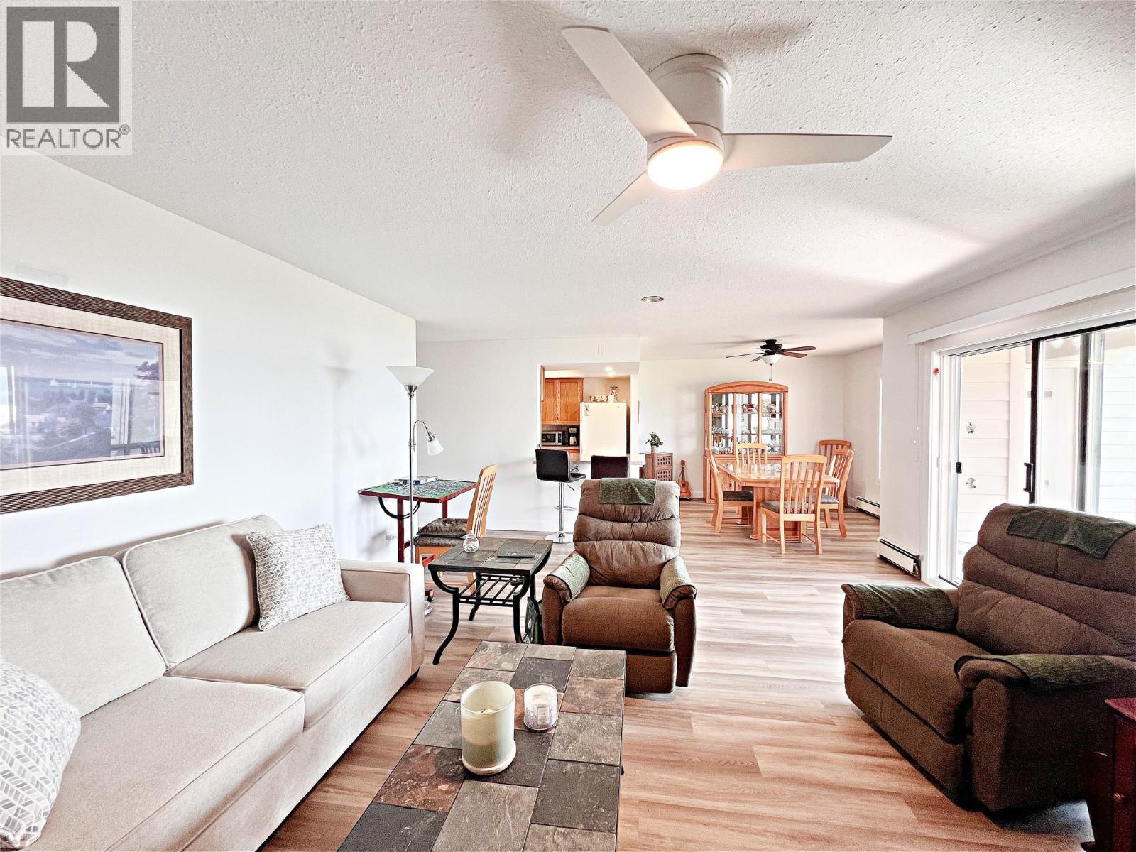 102 4340A Beach Avenue, Peachland