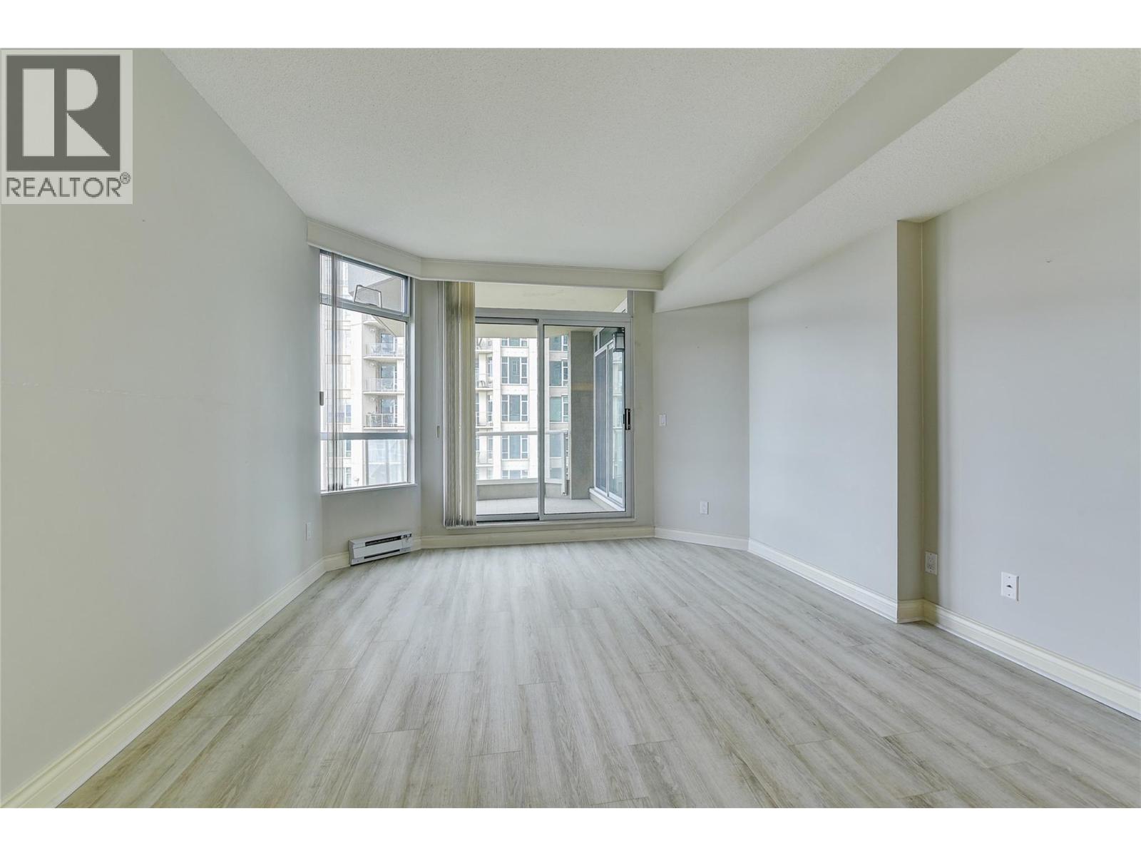 606 1152 Sunset Drive, Kelowna
