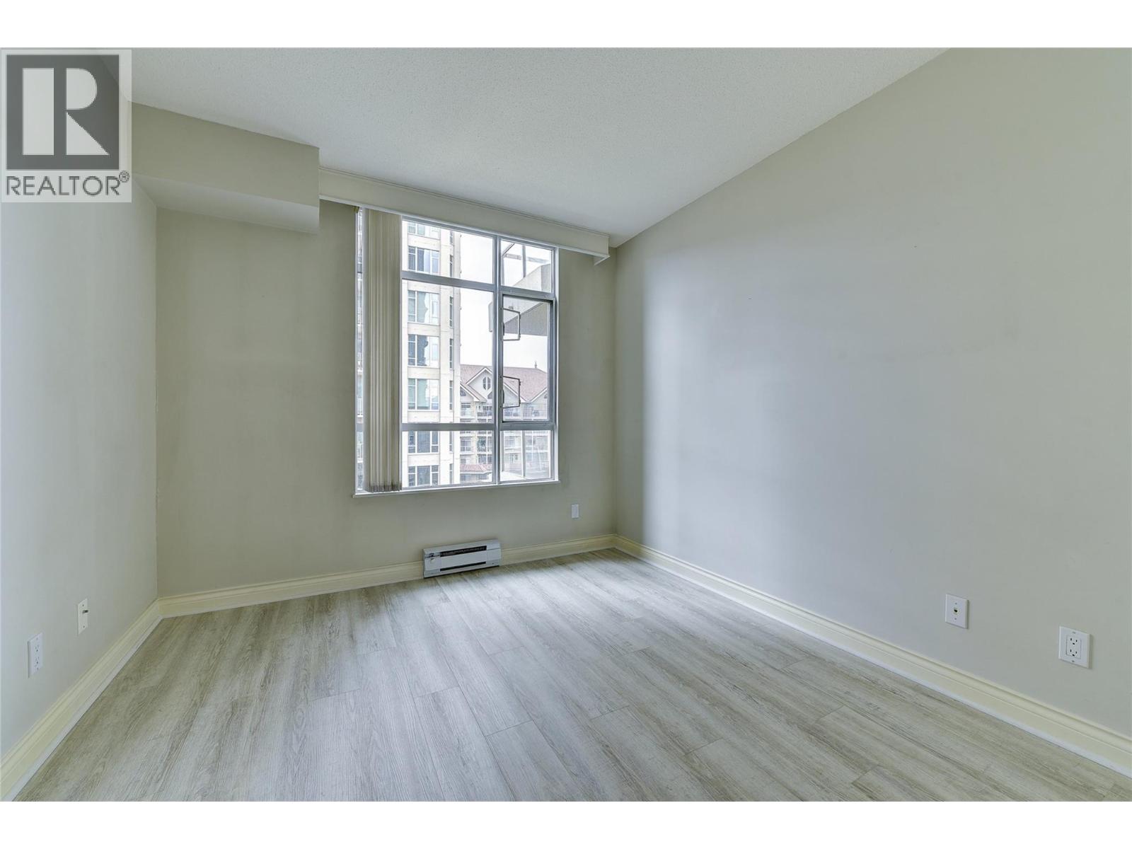 606 1152 Sunset Drive, Kelowna