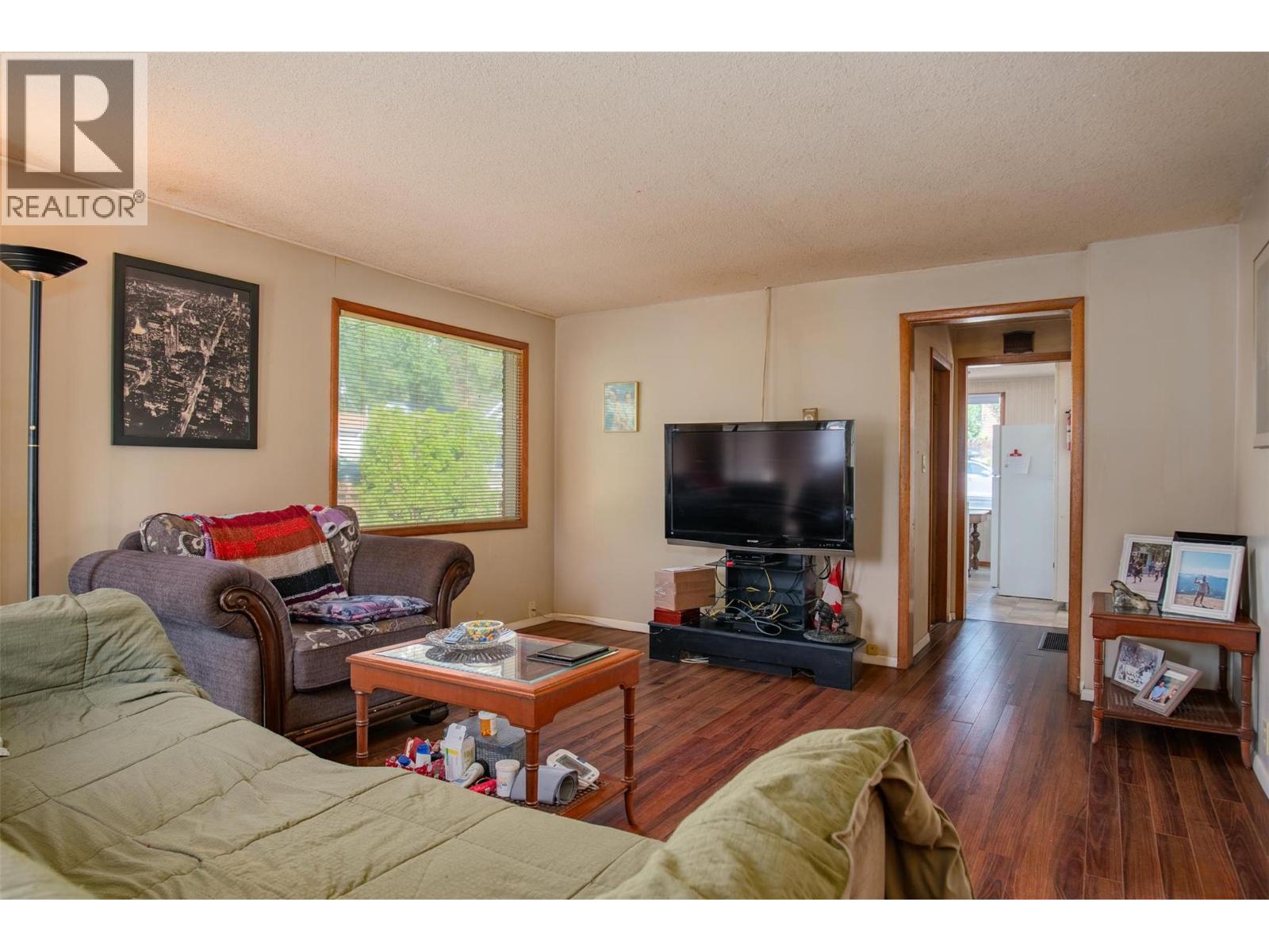 1338 Third Avenue, Trail