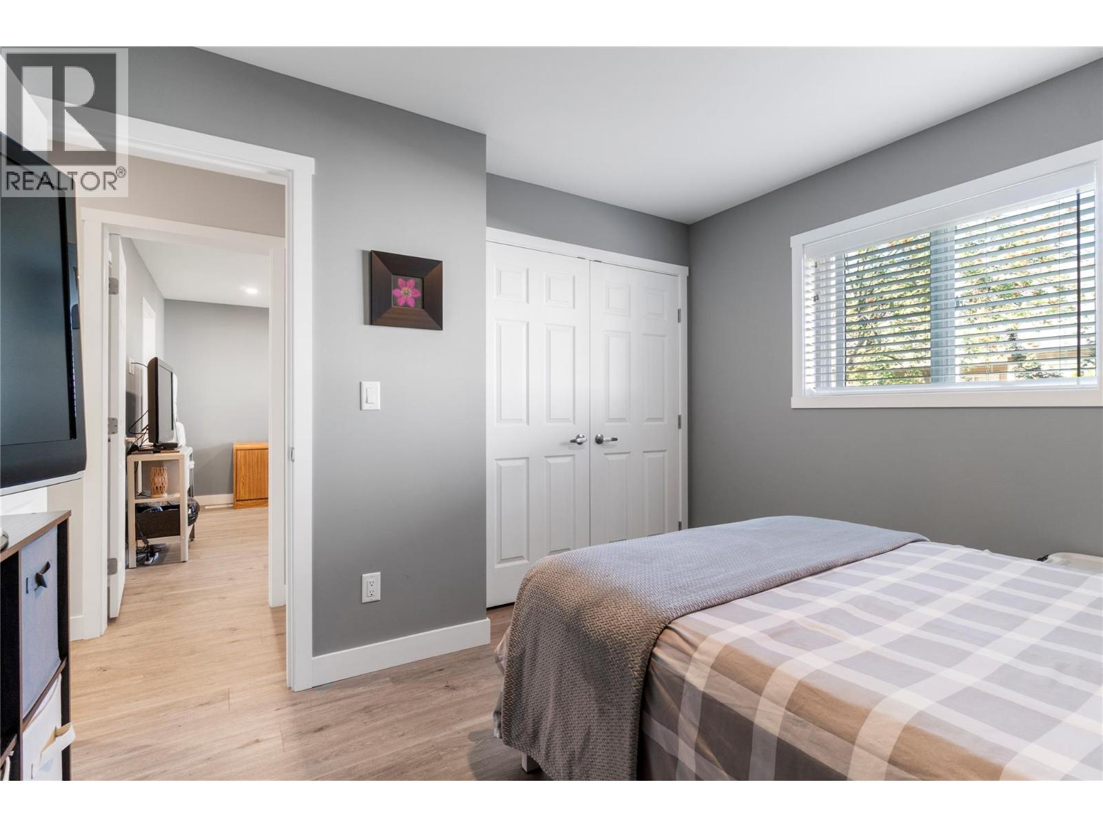 728 Elderberry Walk, Sicamous