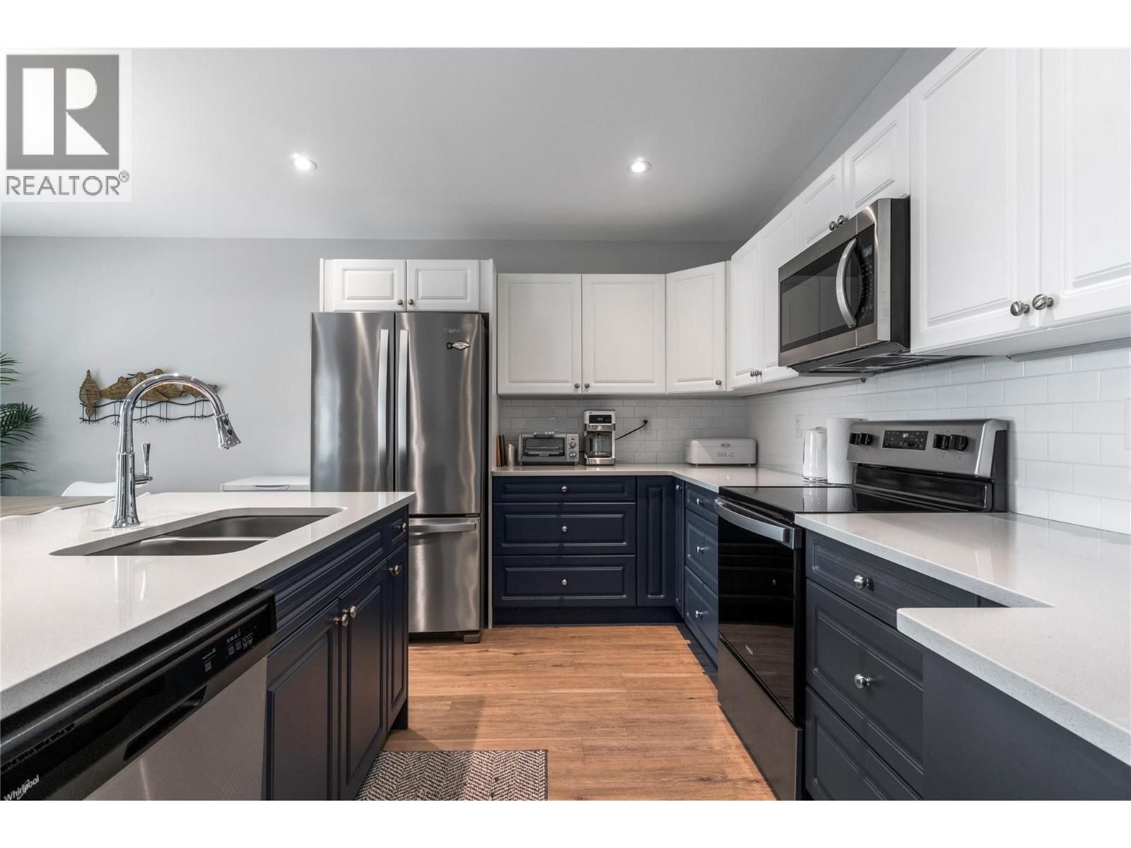 728 Elderberry Walk, Sicamous