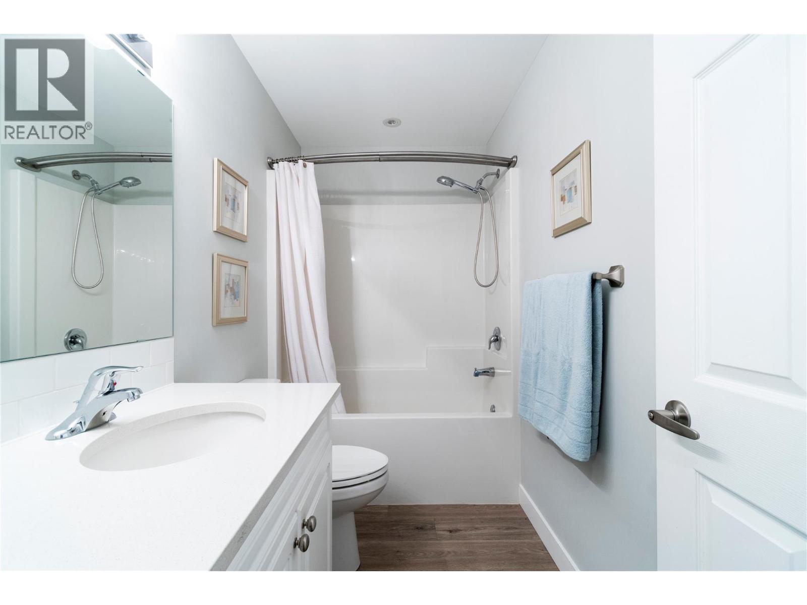 728 Elderberry Walk, Sicamous