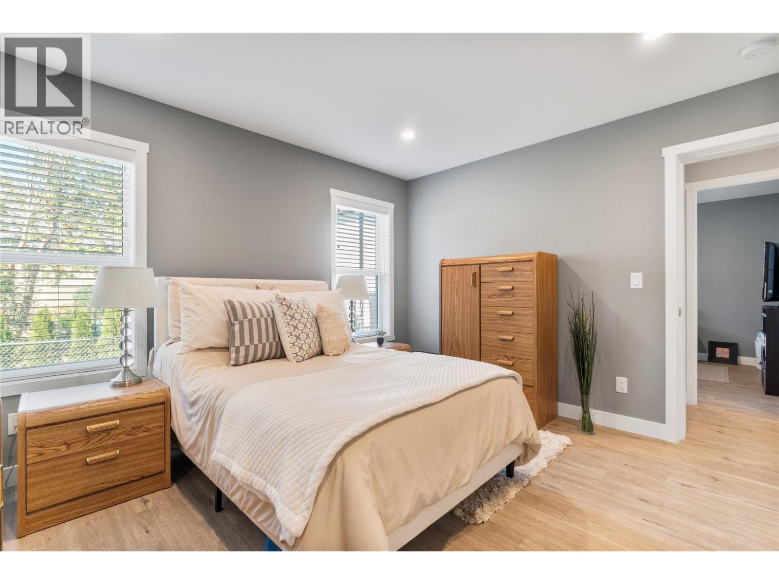 728 Elderberry Walk, Sicamous