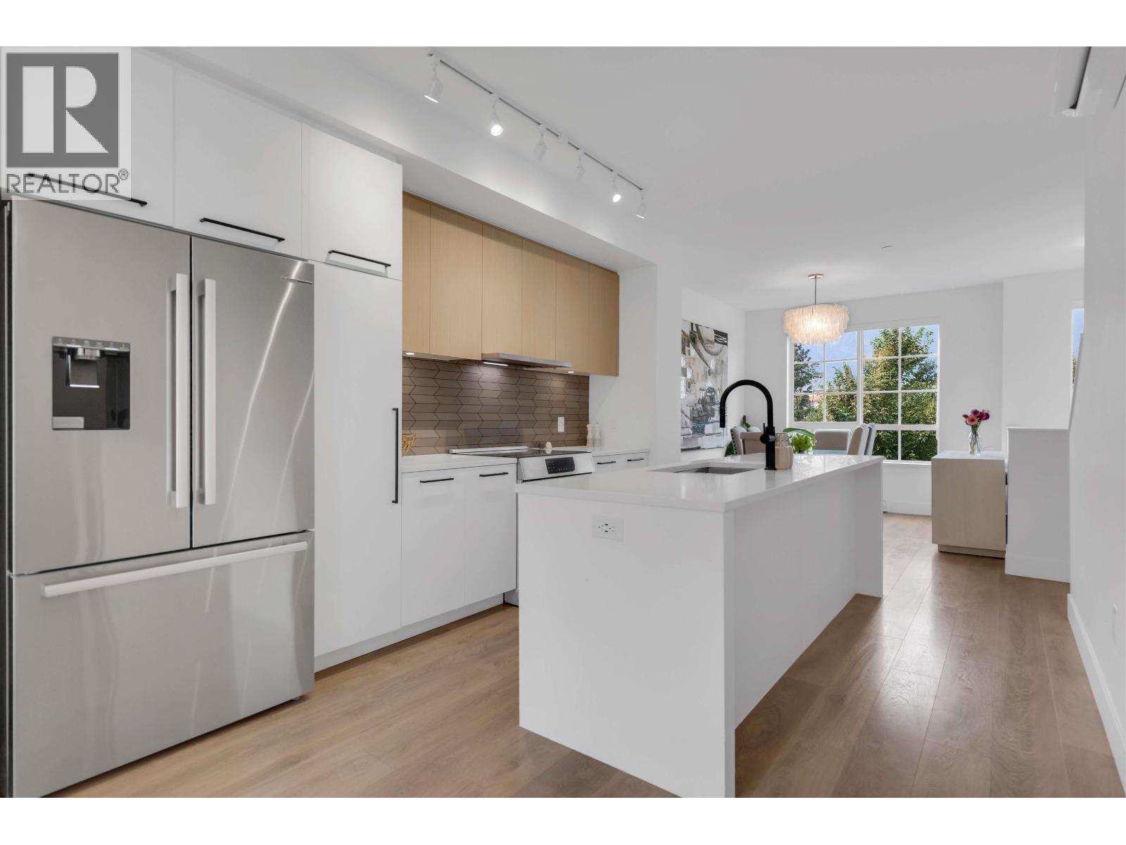38053 HELM WAY, Squamish