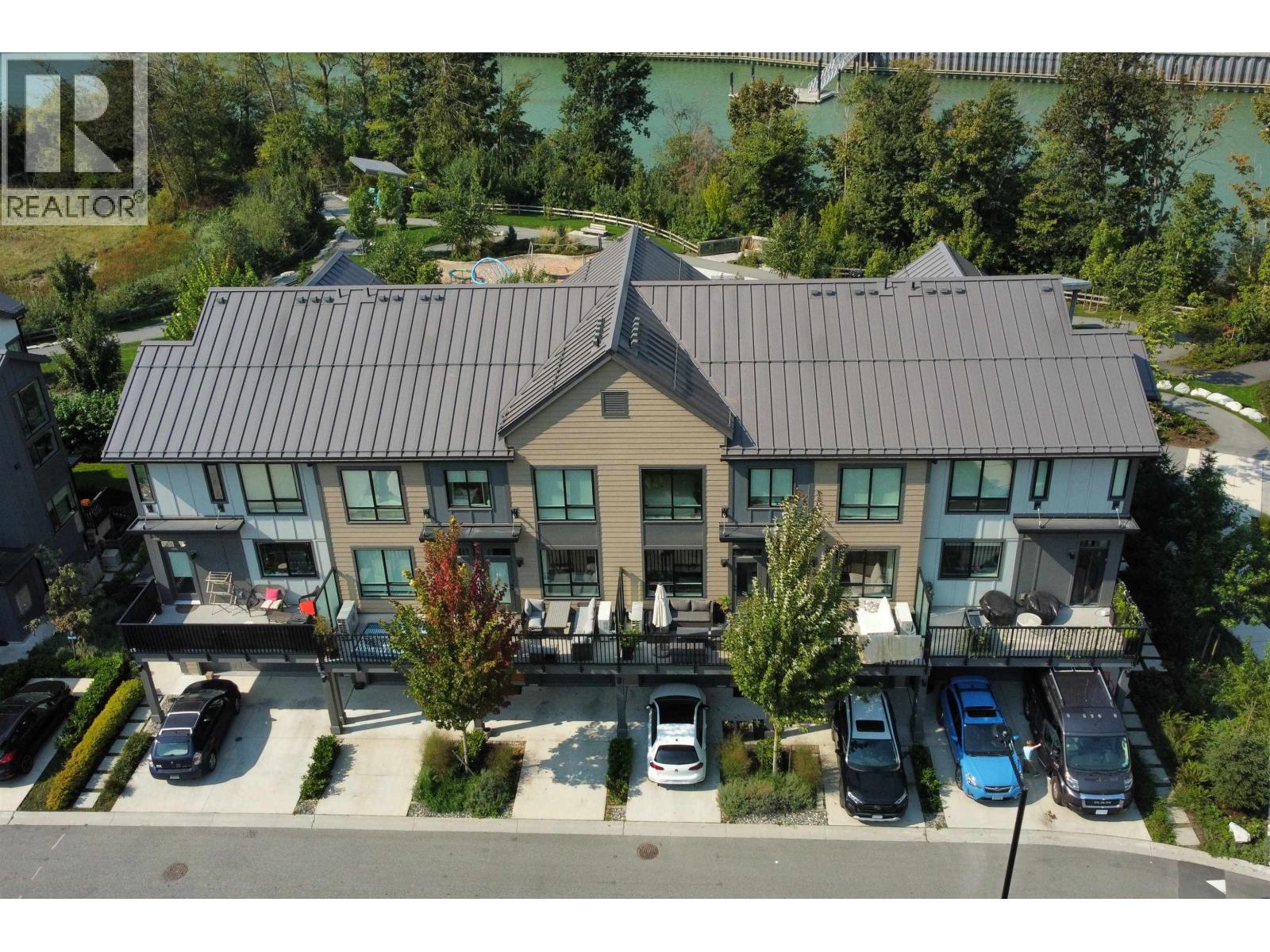 38053 HELM WAY, Squamish