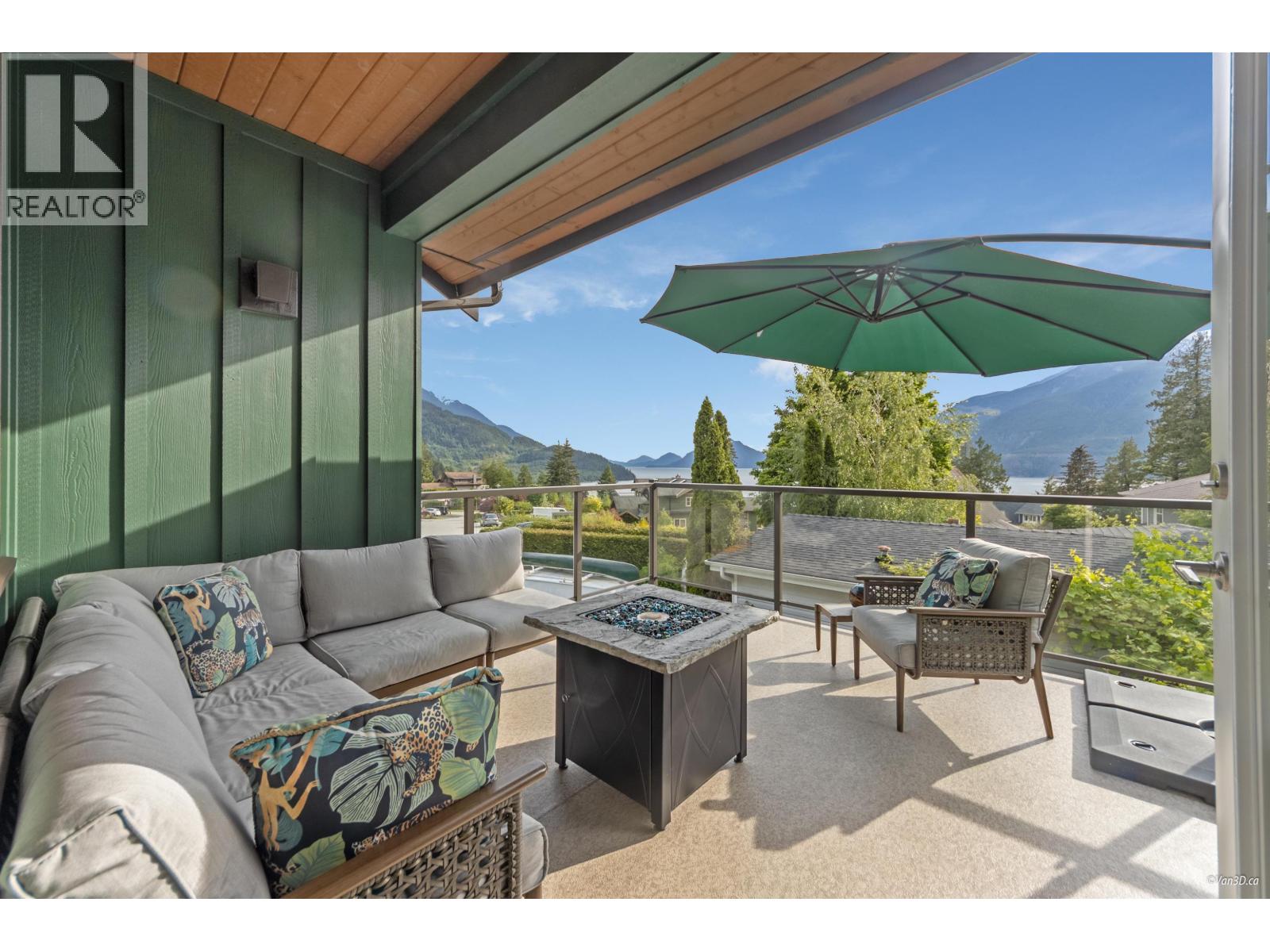 746 UPPER CRESCENT, Squamish