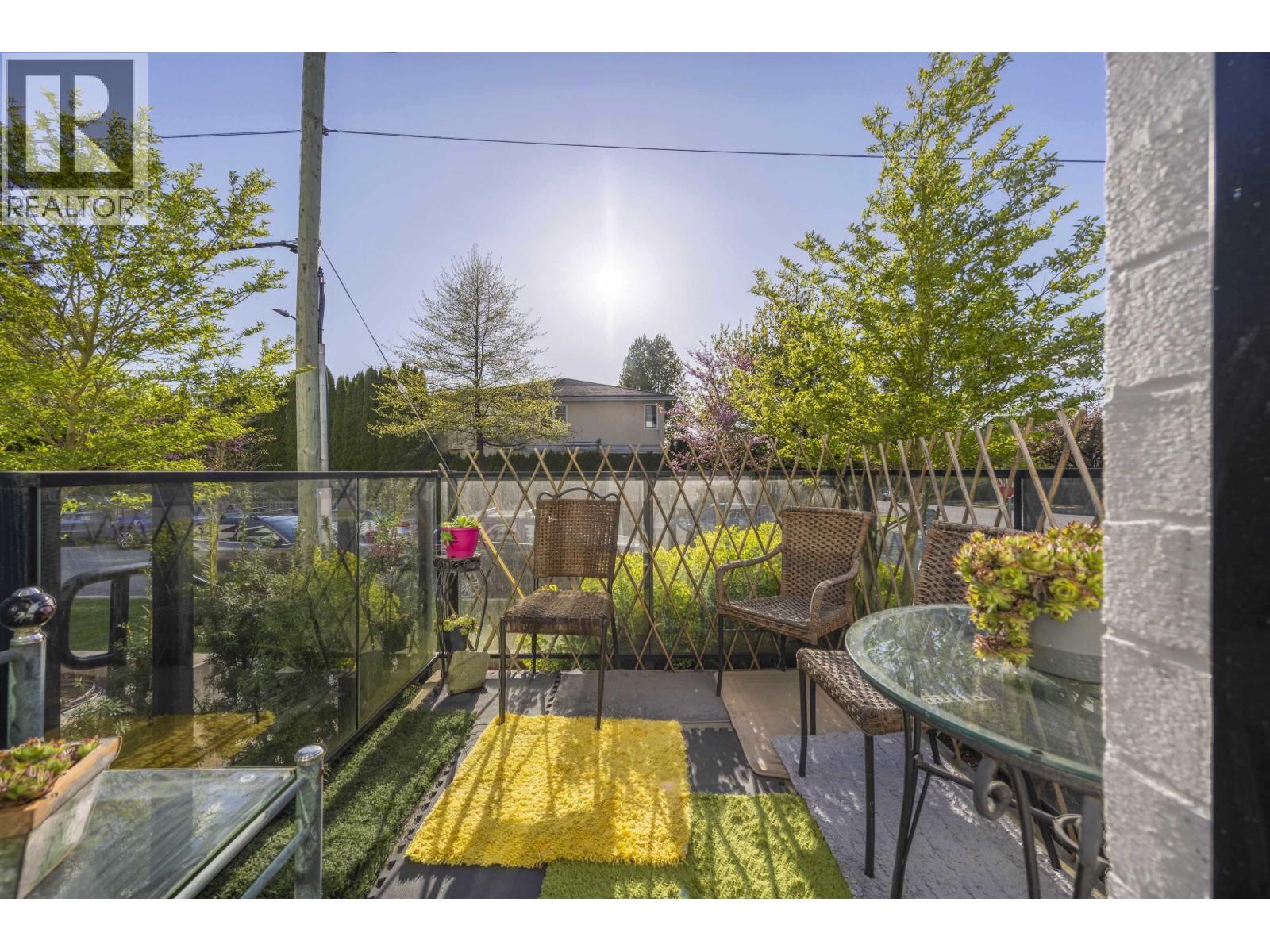 24 94 KING EDWARD Avenue - photo 2